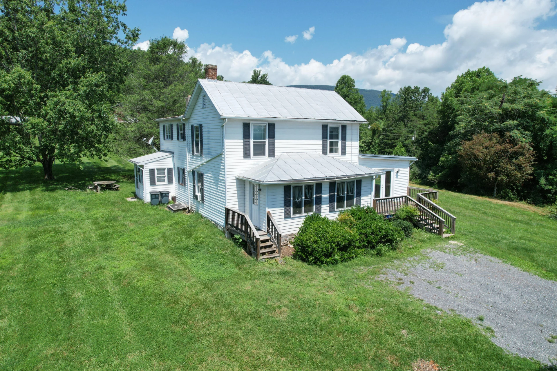 621 Adair Hill Dr - Photo 3