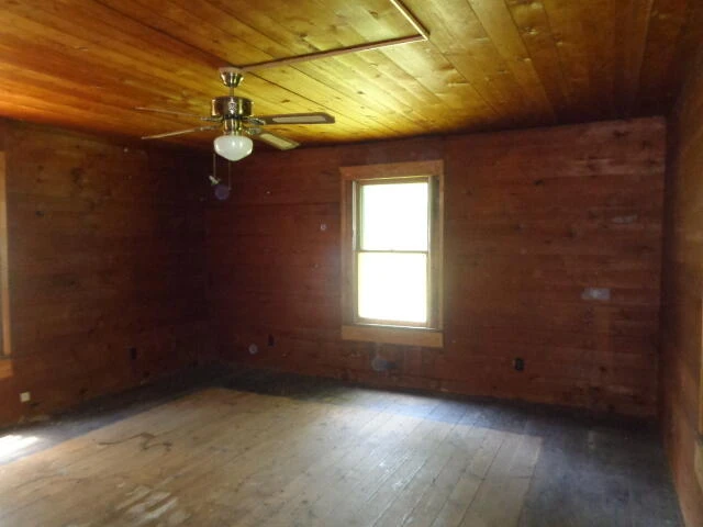 9339 Cowpasture River Rd - Photo 15