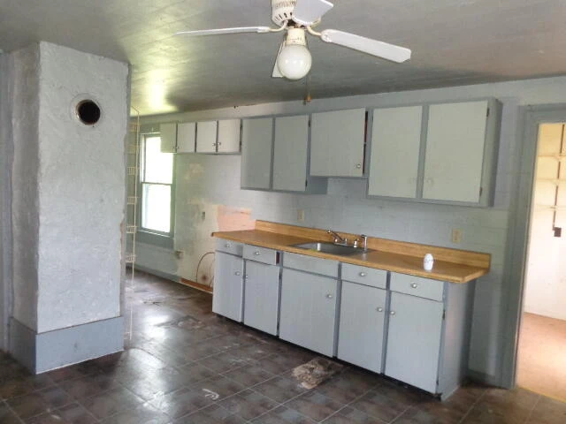 9339 Cowpasture River Rd - Photo 6