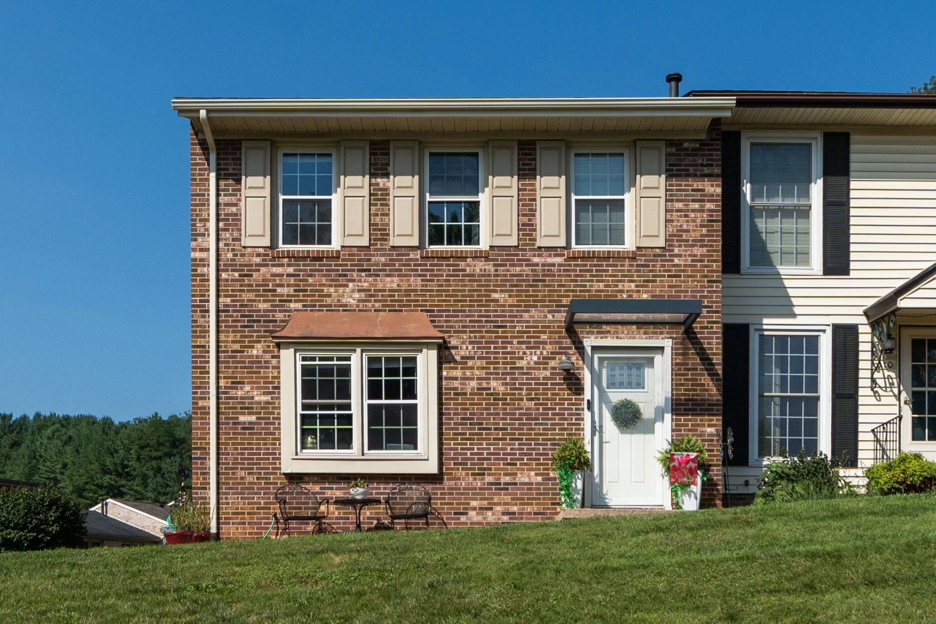 108 Essex Dr
