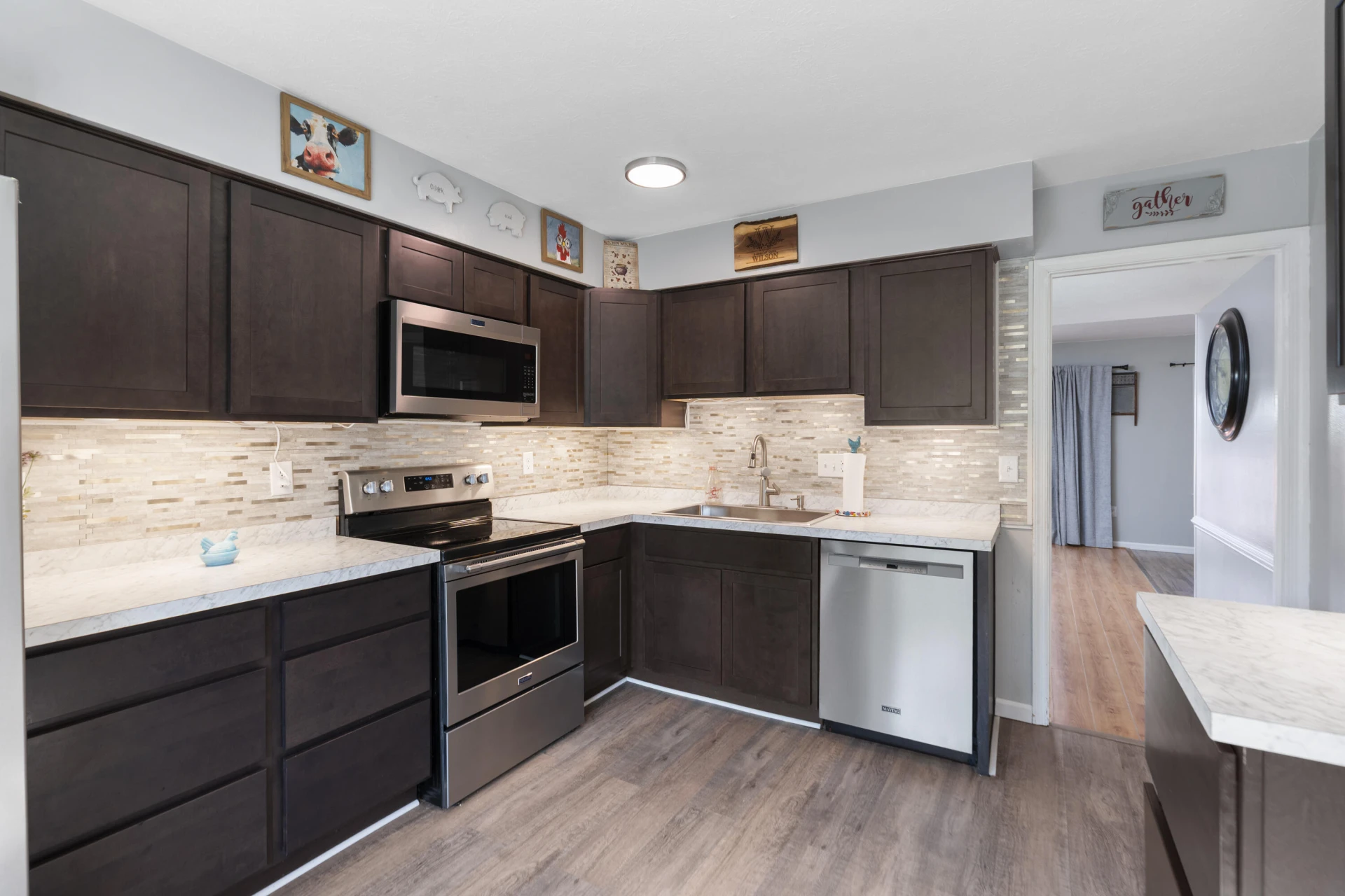 108 Essex Dr - Photo 10