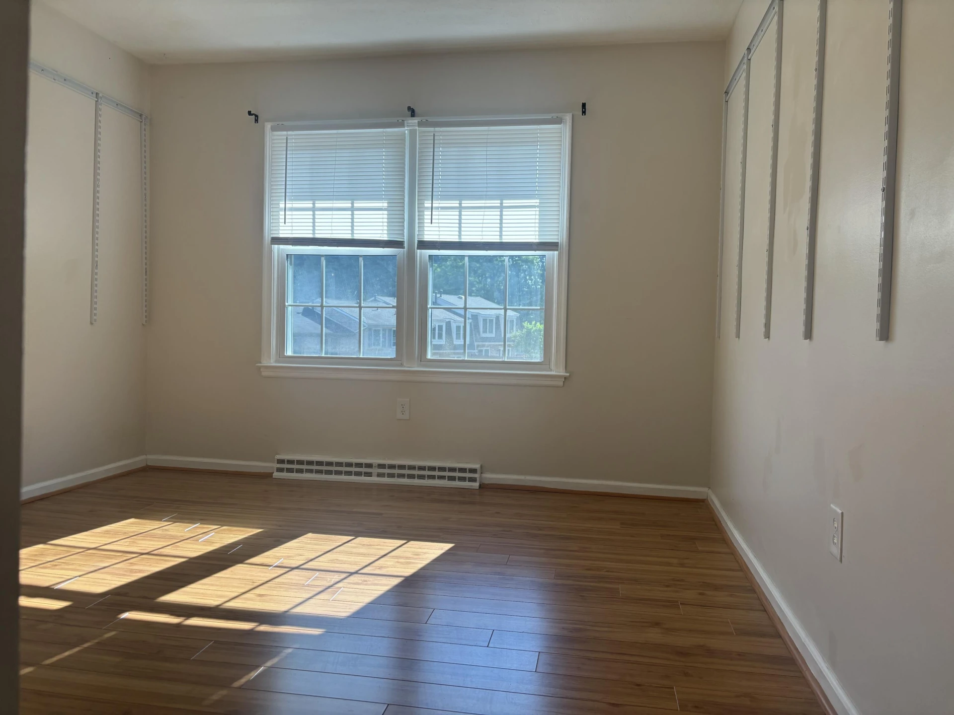 108 Essex Dr - Photo 18