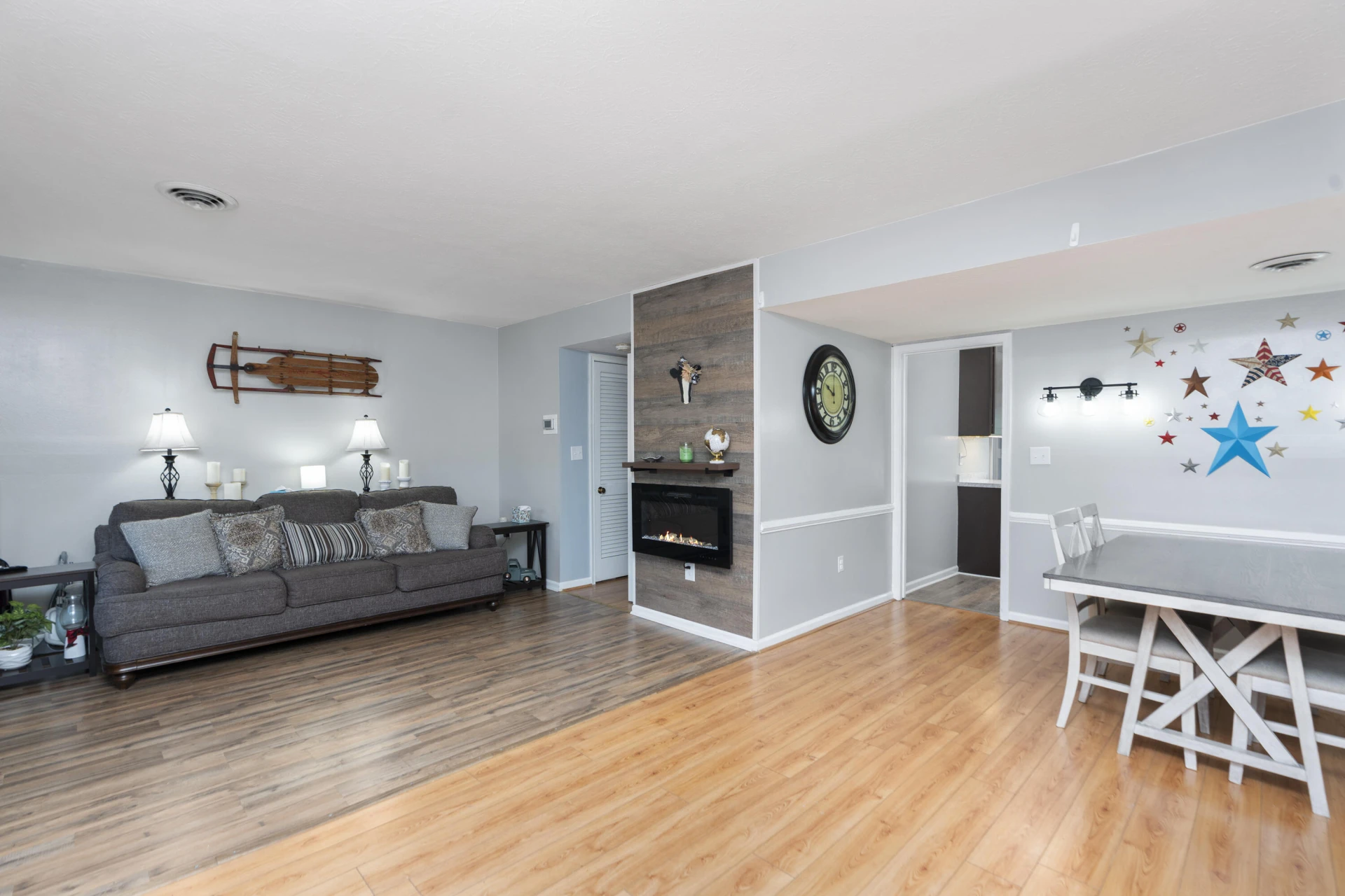 108 Essex Dr - Photo 5