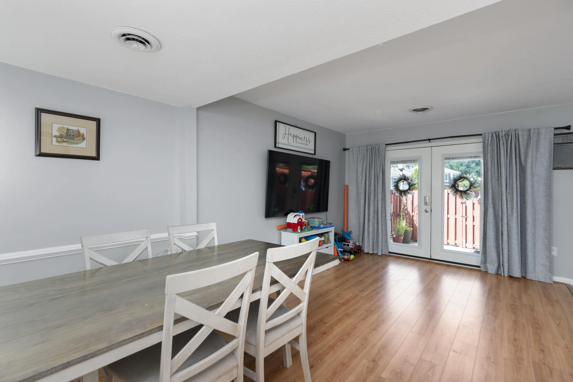 108 Essex Dr - Photo 9
