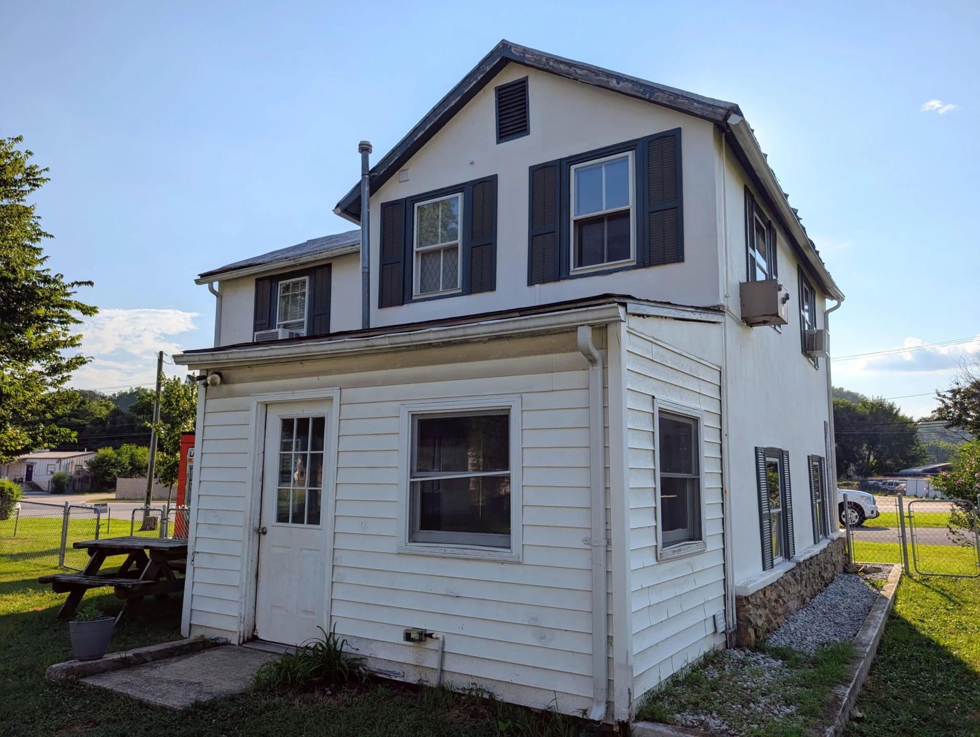2440 Ivy Ave - Photo 18