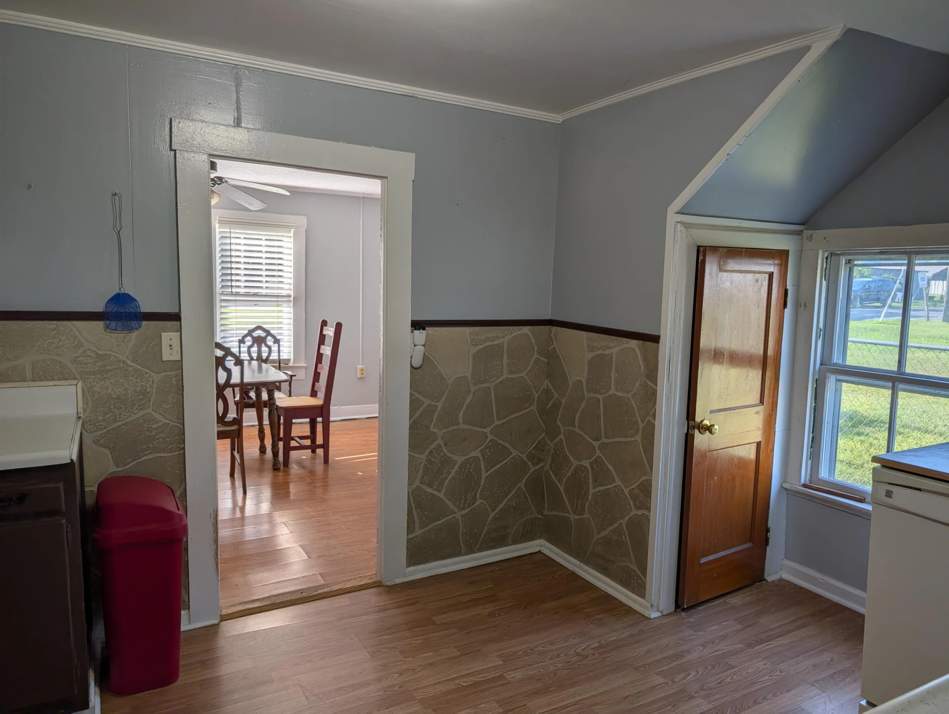 2440 Ivy Ave - Photo 5