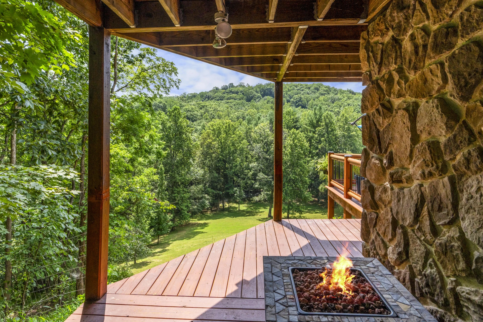 440 Hollow Ln - Photo 6