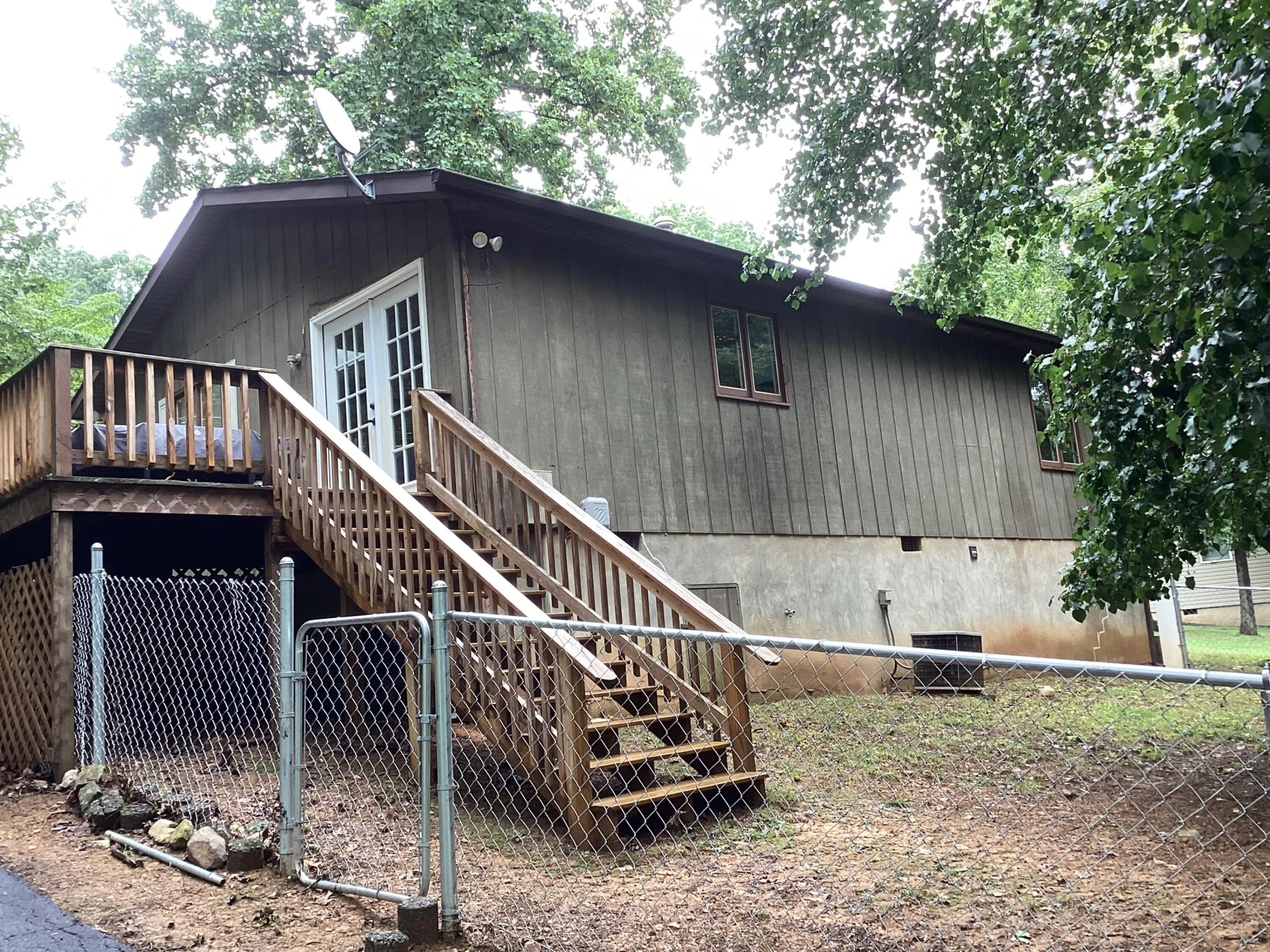 1735 Pine Ave - Photo 2