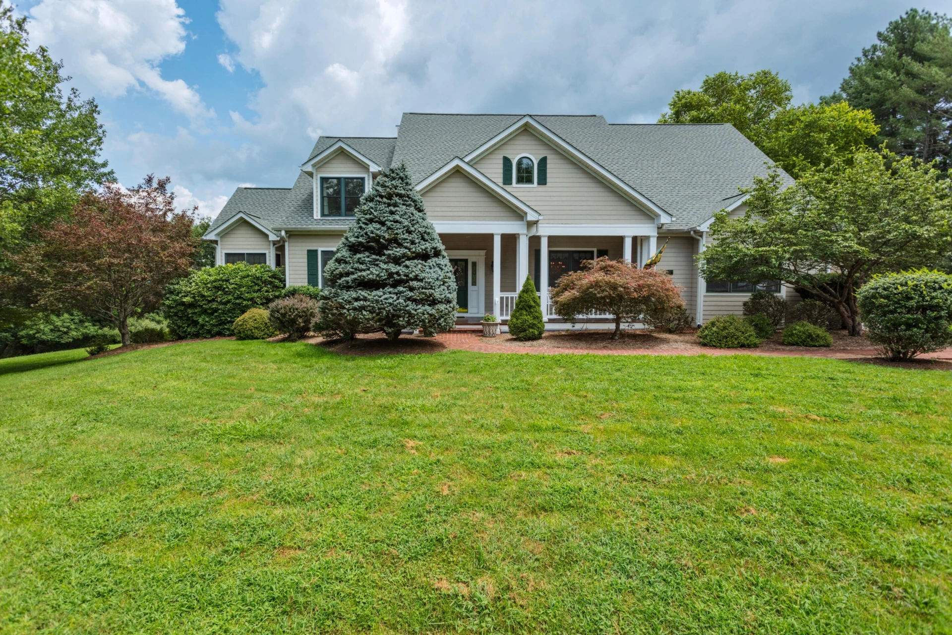 158 Forest Hill View