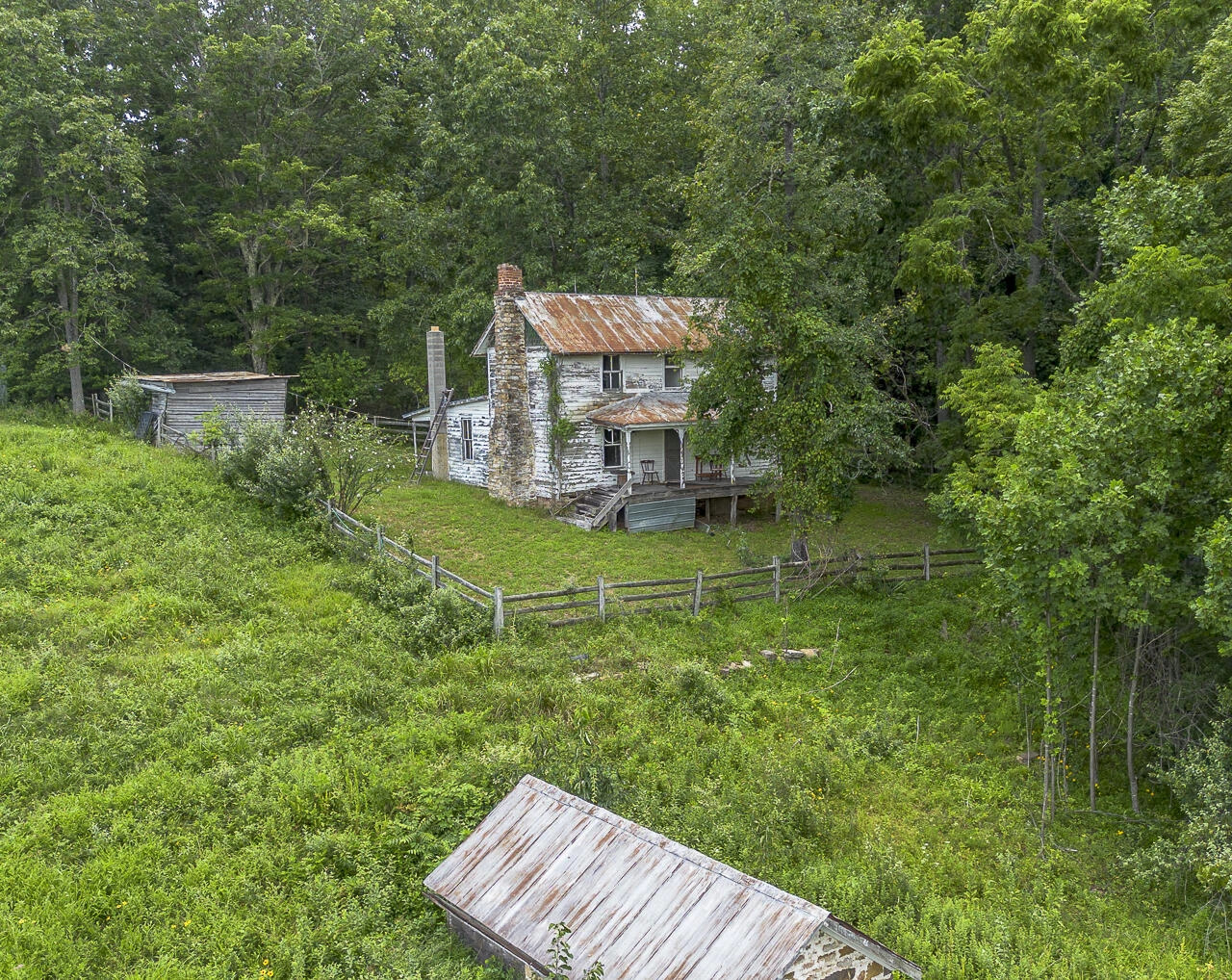 534 Knob Rd