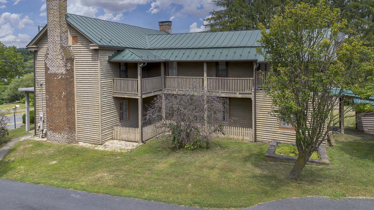 5522 N Lee Highway - Photo 2
