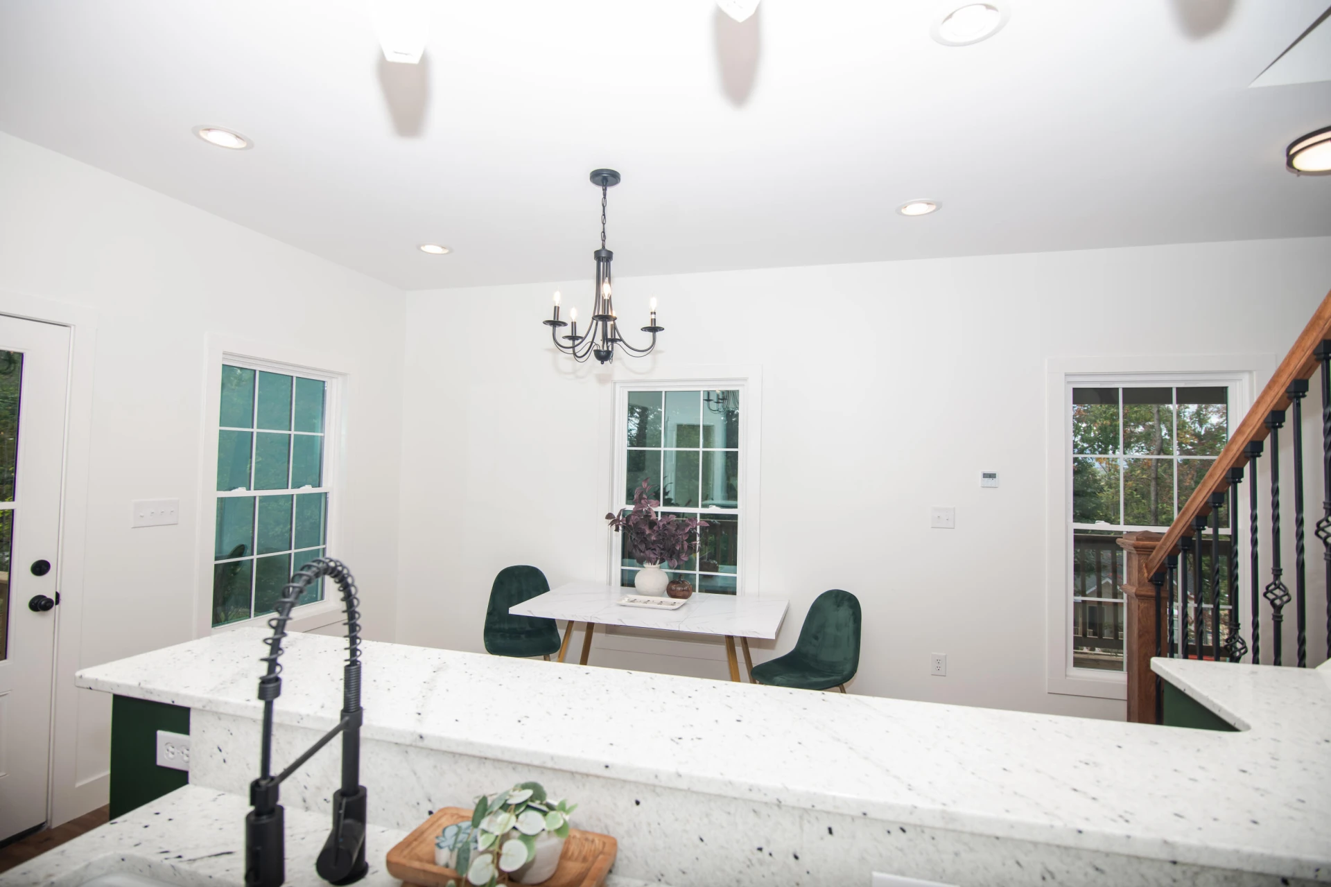 2444 Laurel Ave - Photo 16