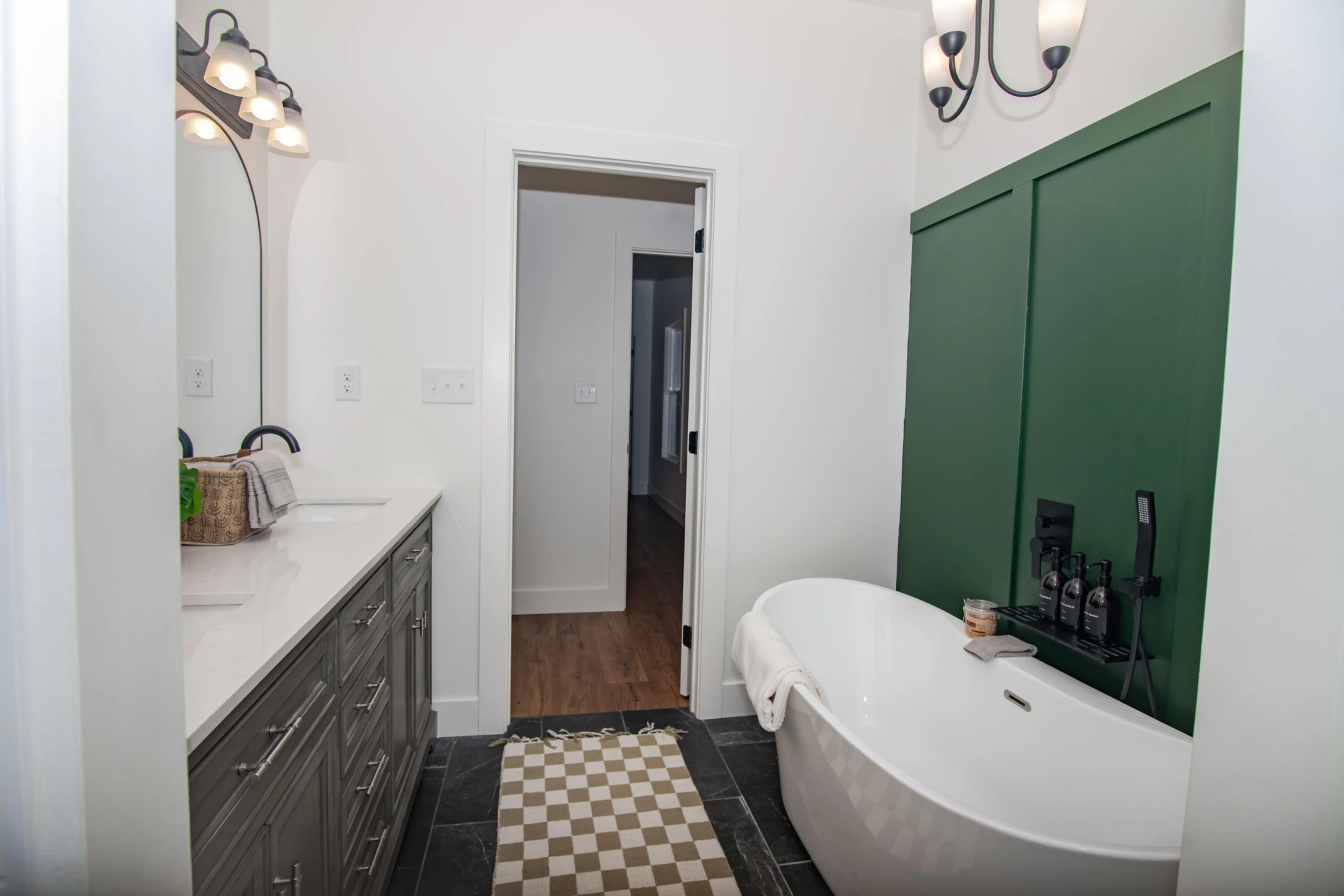 2444 Laurel Ave - Photo 37