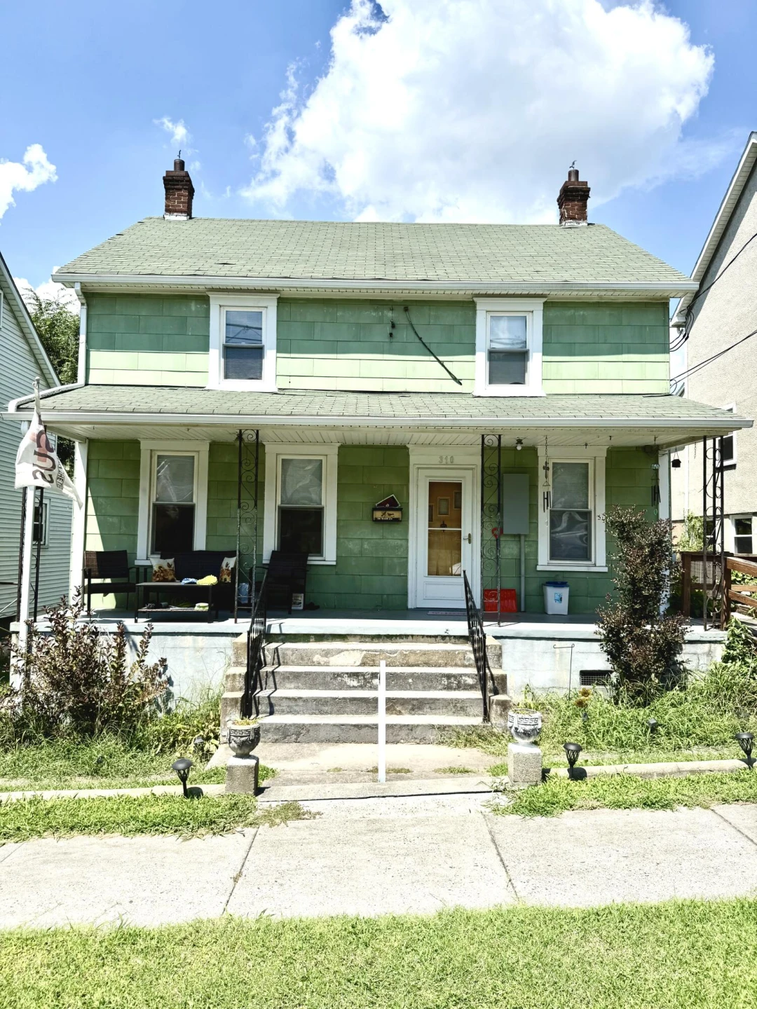 310 E Hazel St