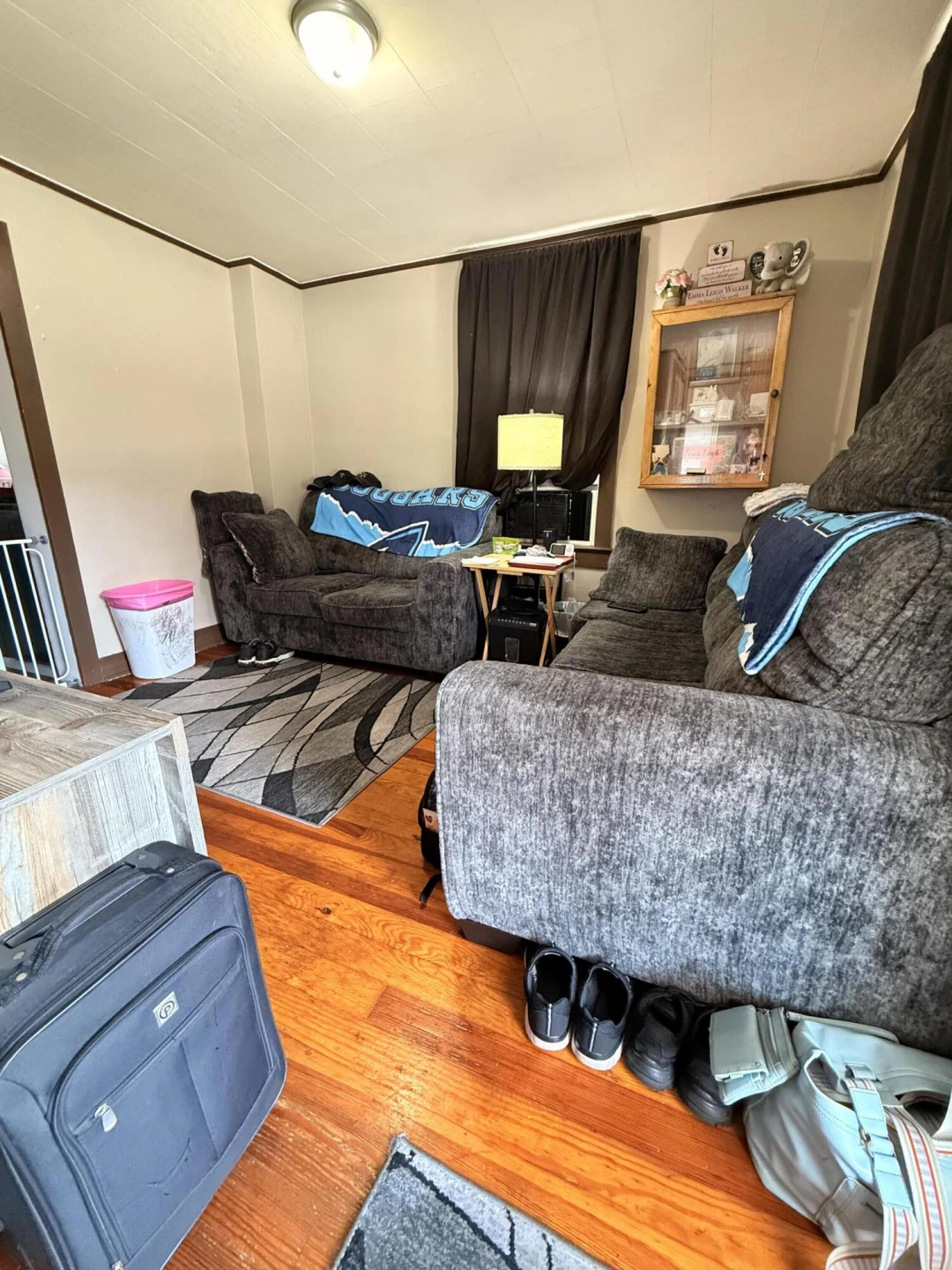 310 E Hazel St - Photo 2