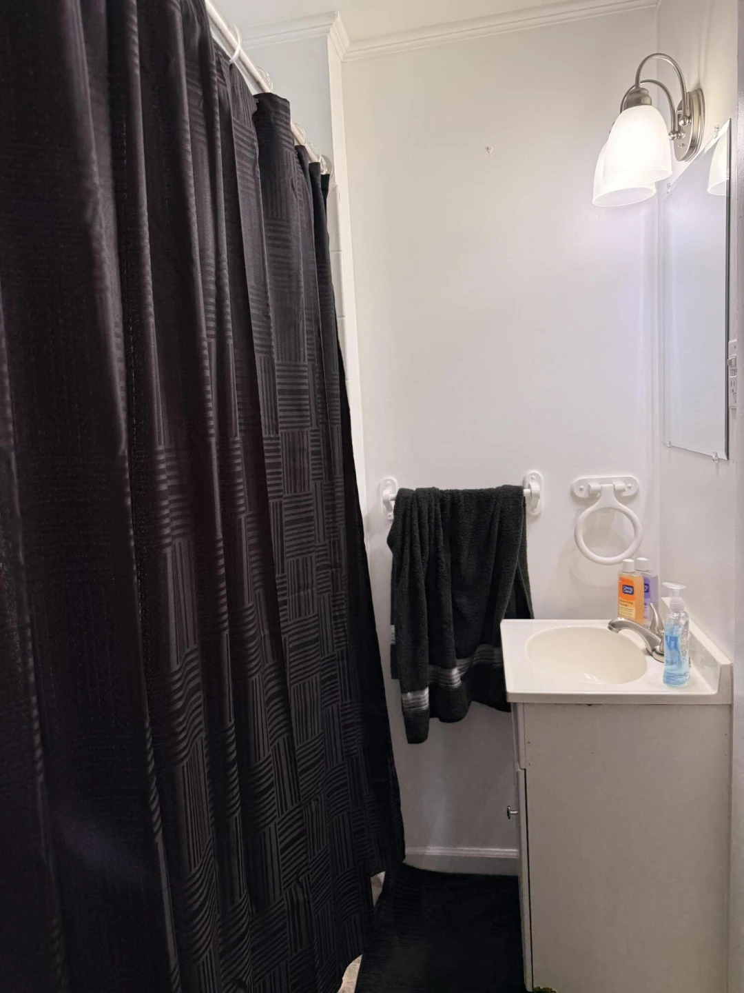 310 E Hazel St - Photo 4