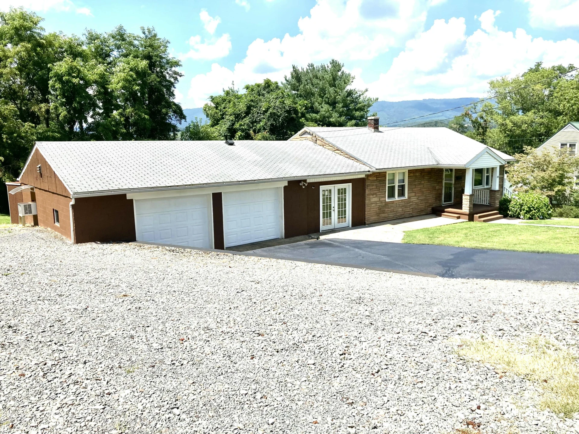 728 N Augusta Ave - Photo 3