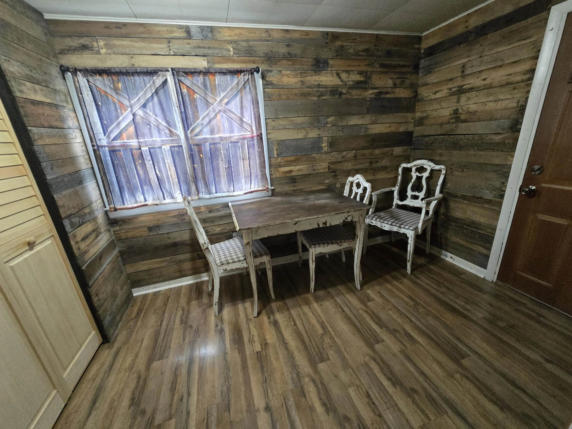 728 N Augusta Ave - Photo 5
