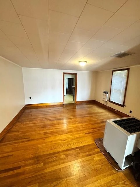226 E Oak St - Photo 4