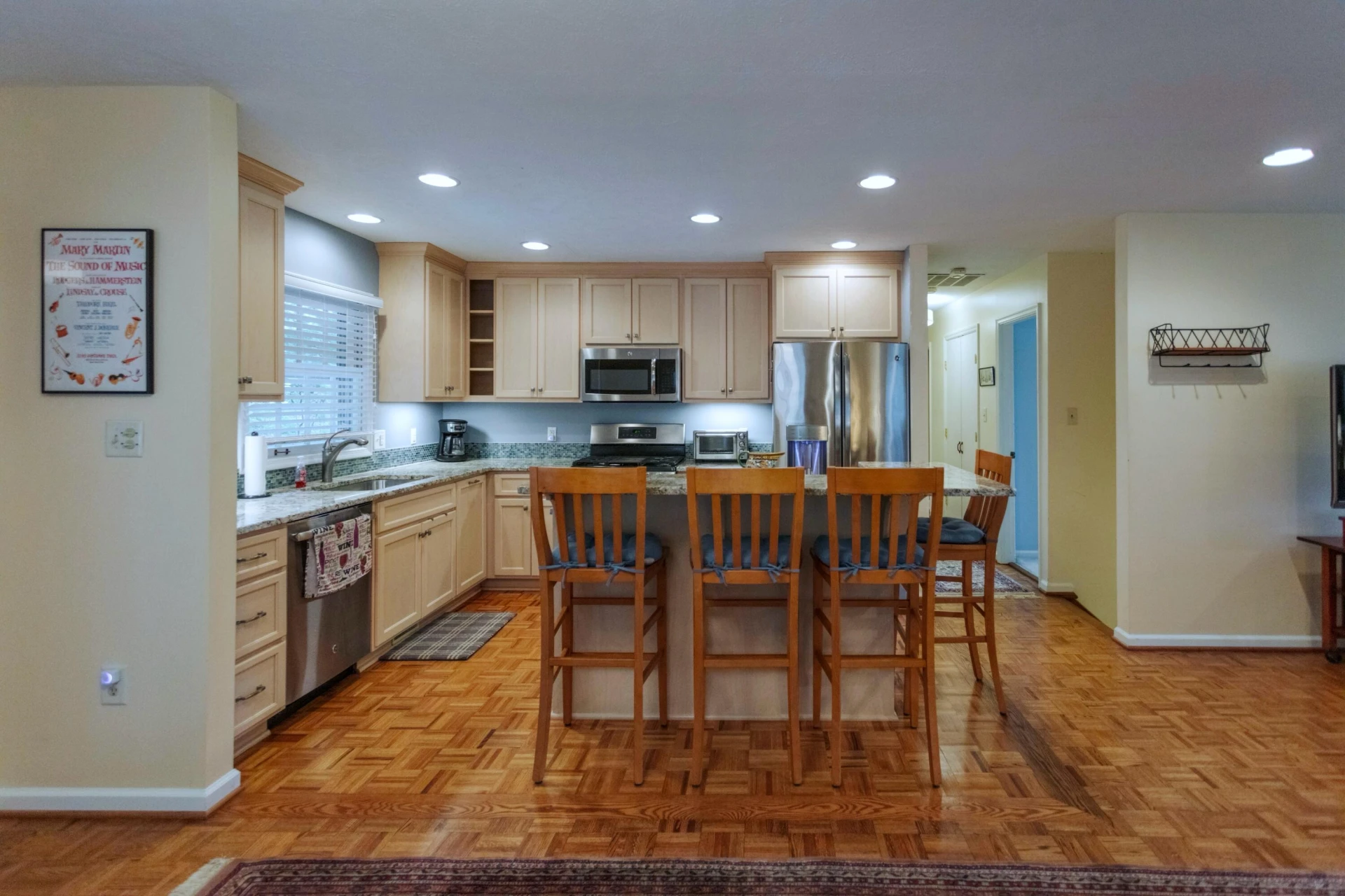 110 McCormick St - Photo 12