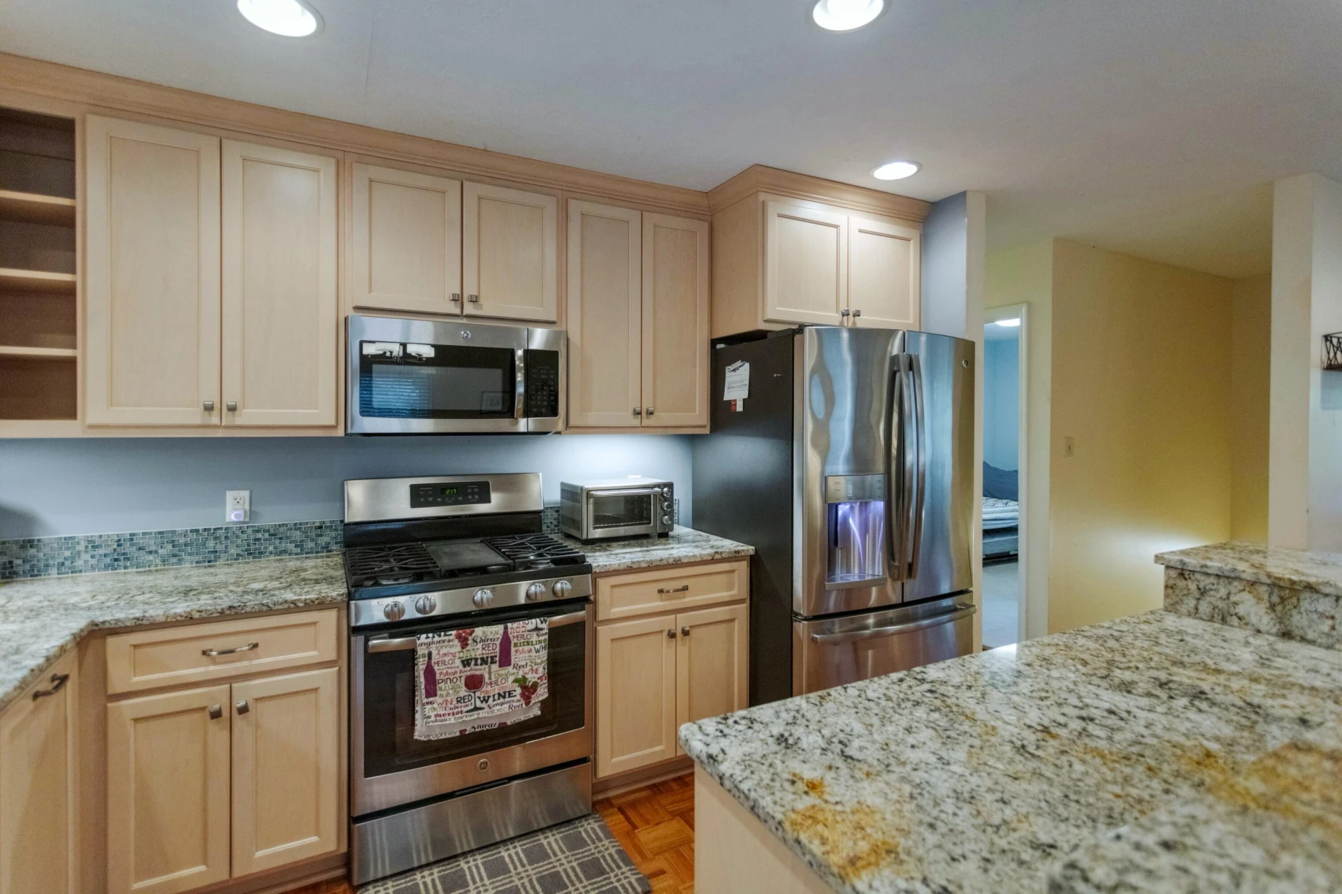 110 McCormick St - Photo 14
