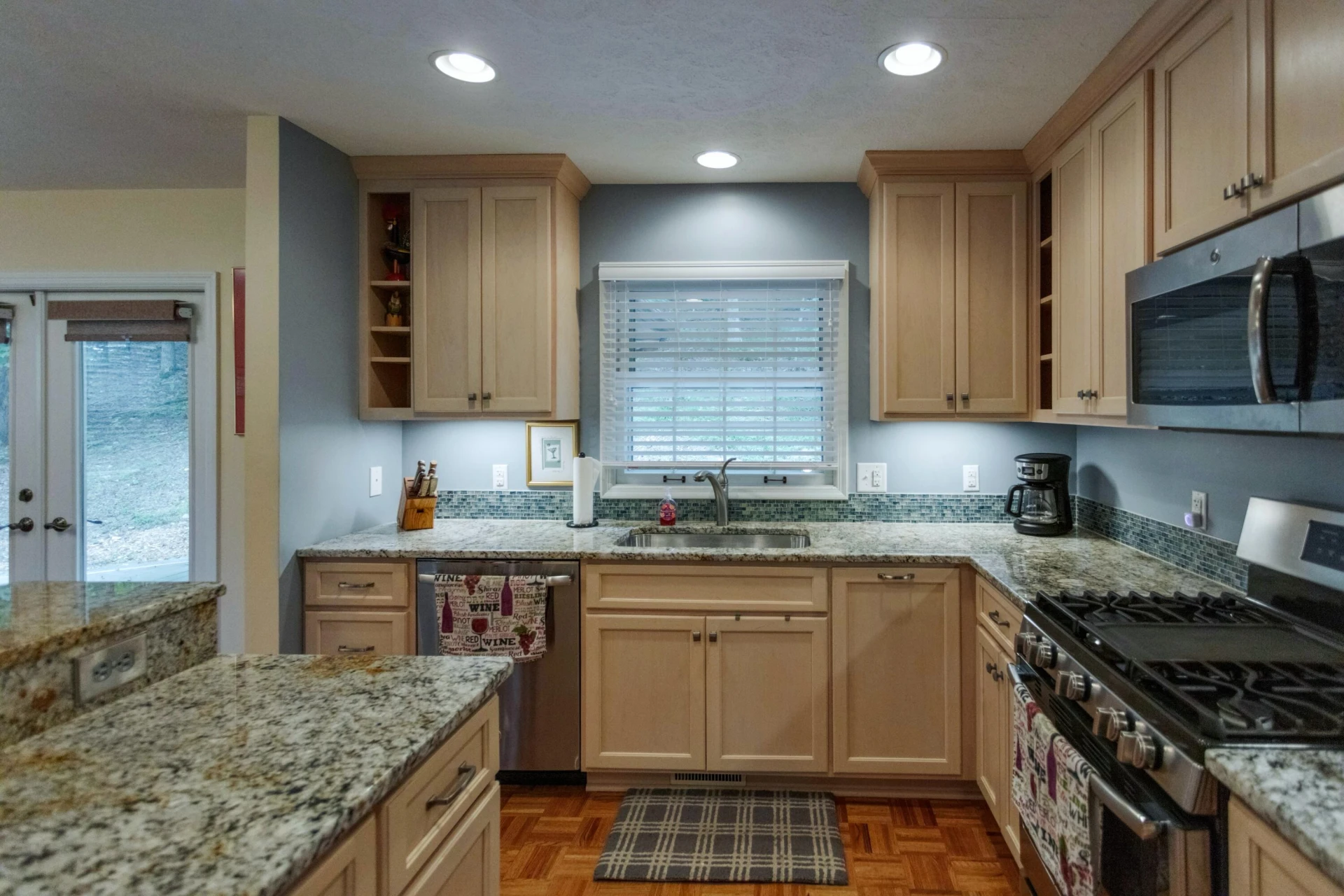 110 McCormick St - Photo 15