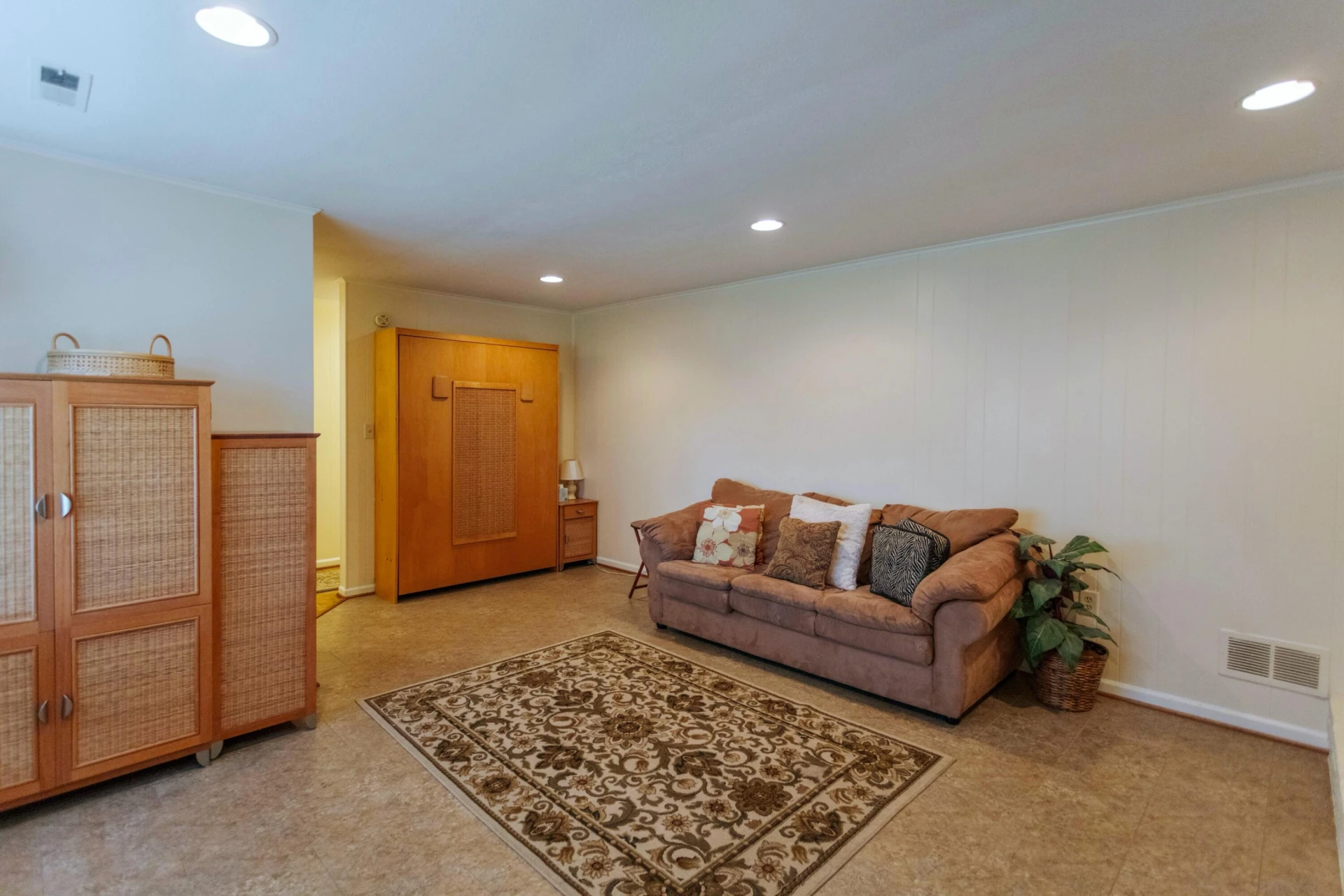 110 McCormick St - Photo 35