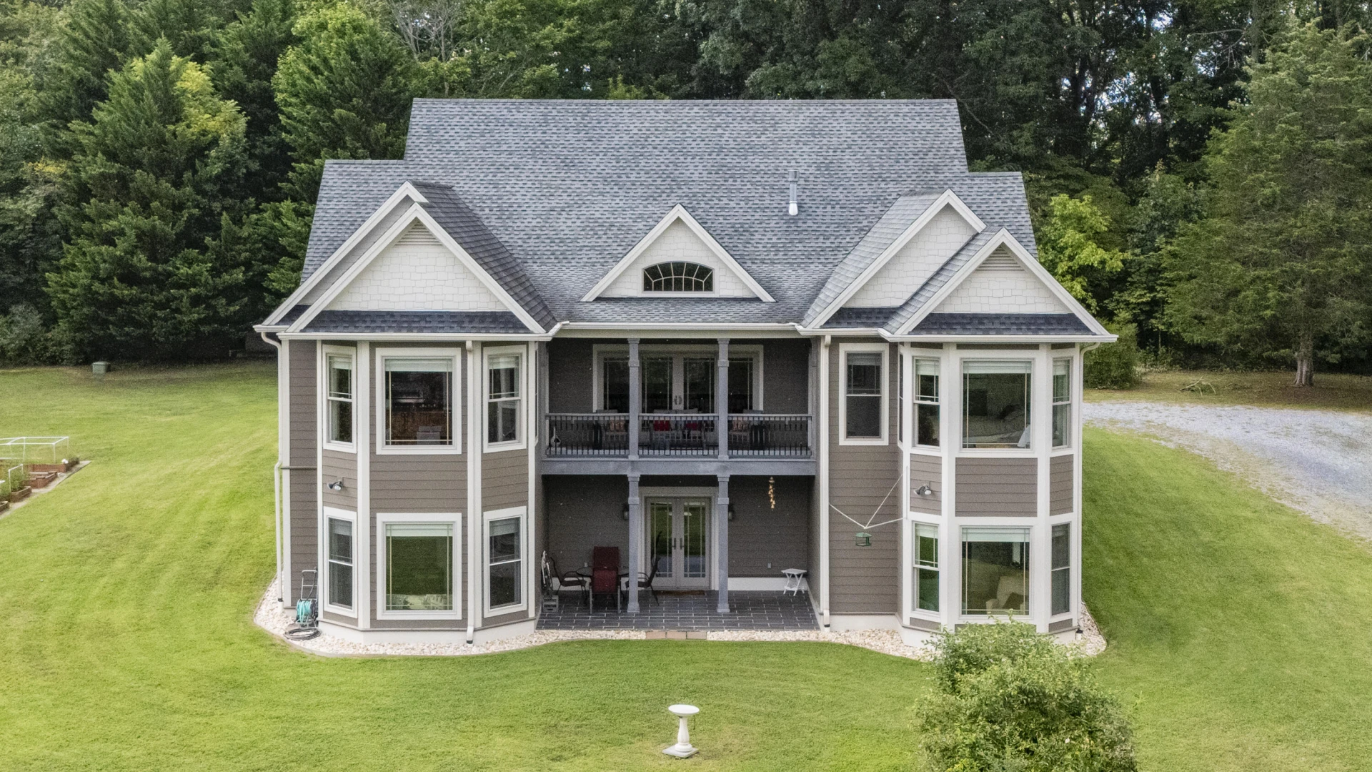 251 Alpine Dr - Photo 2