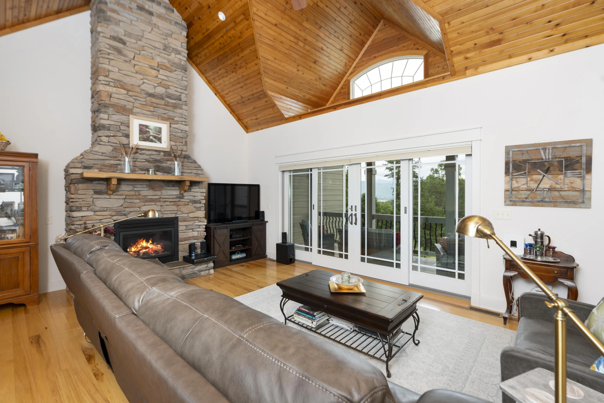251 Alpine Dr - Photo 5