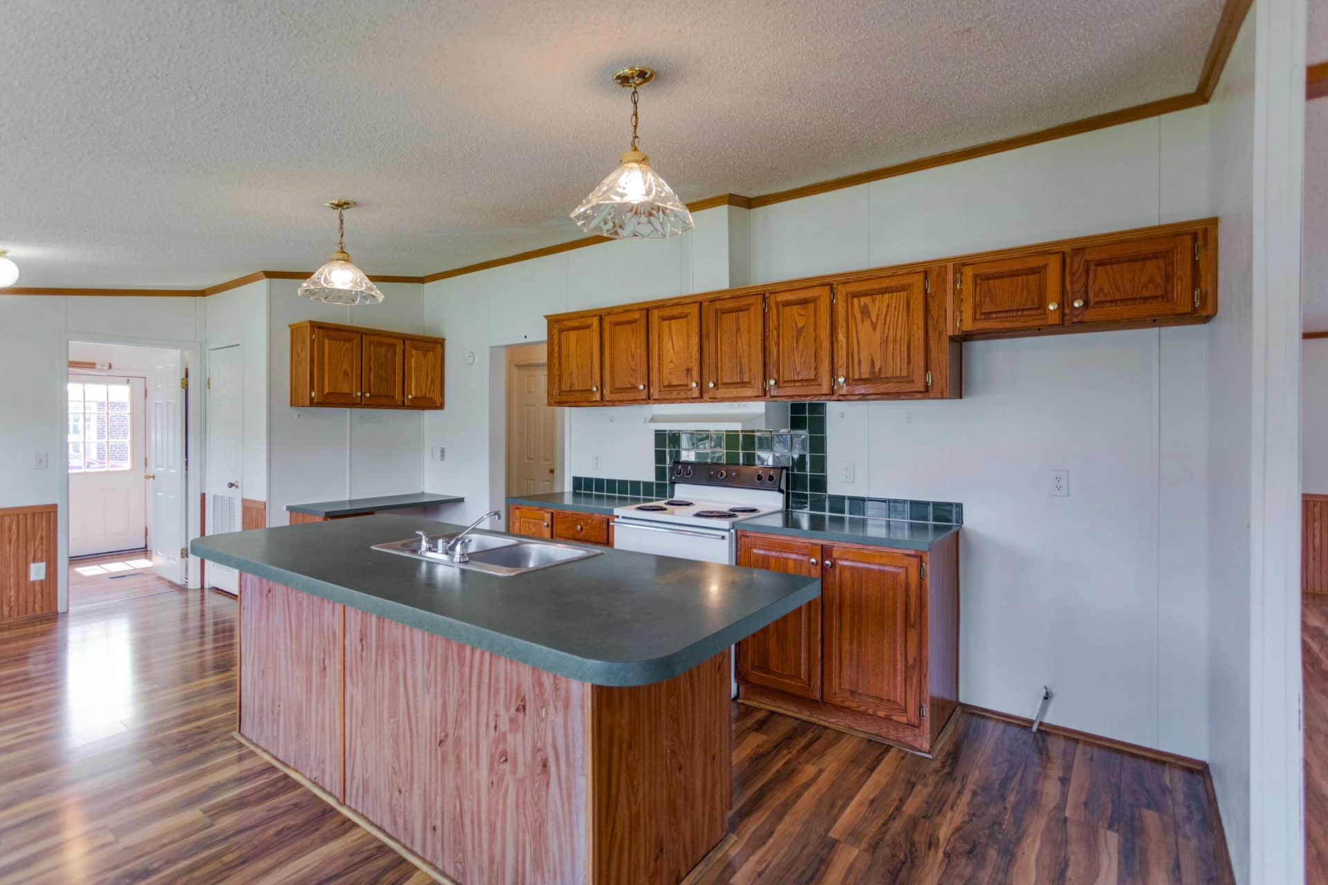 736 Anderson St - Photo 11