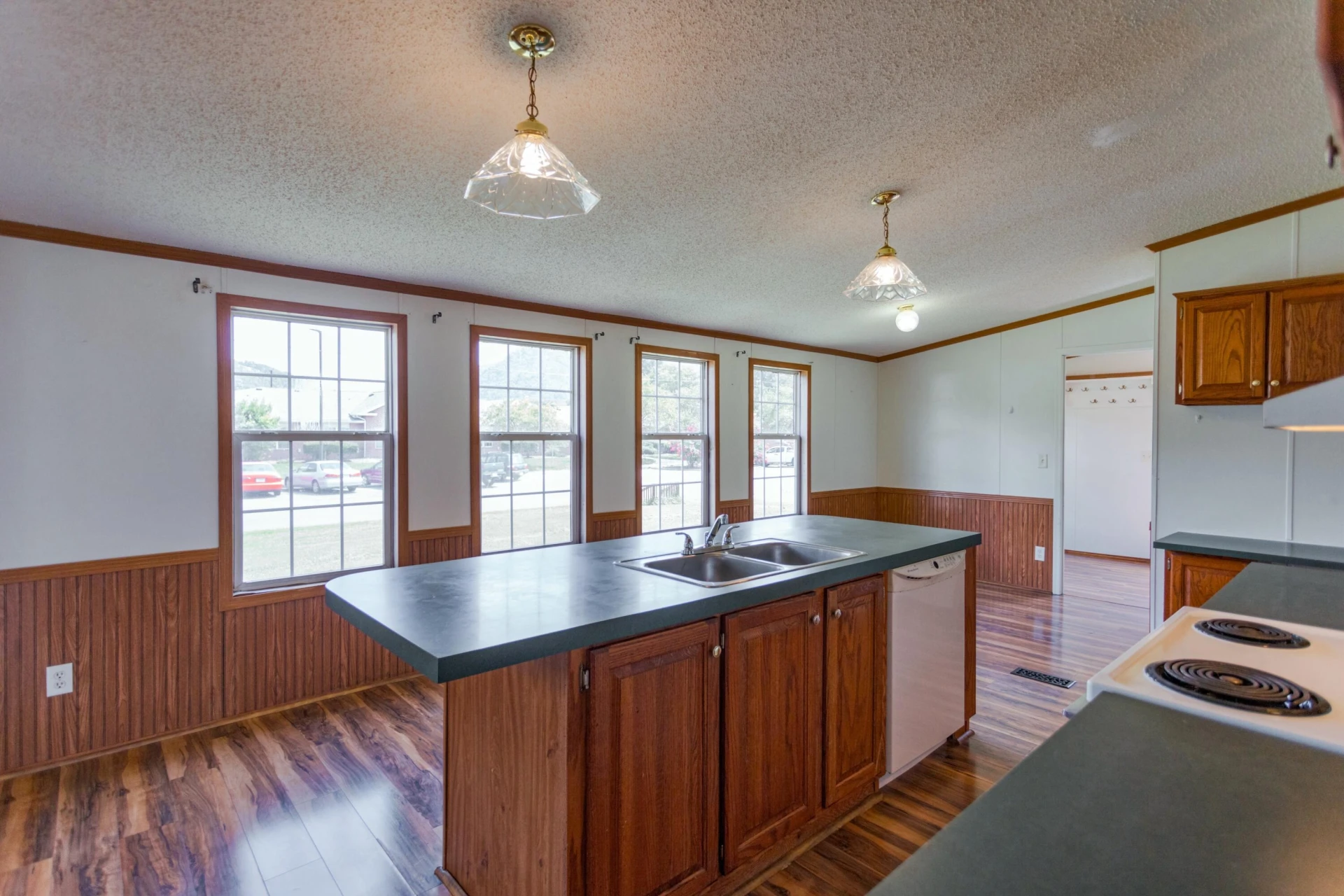 736 Anderson St - Photo 12