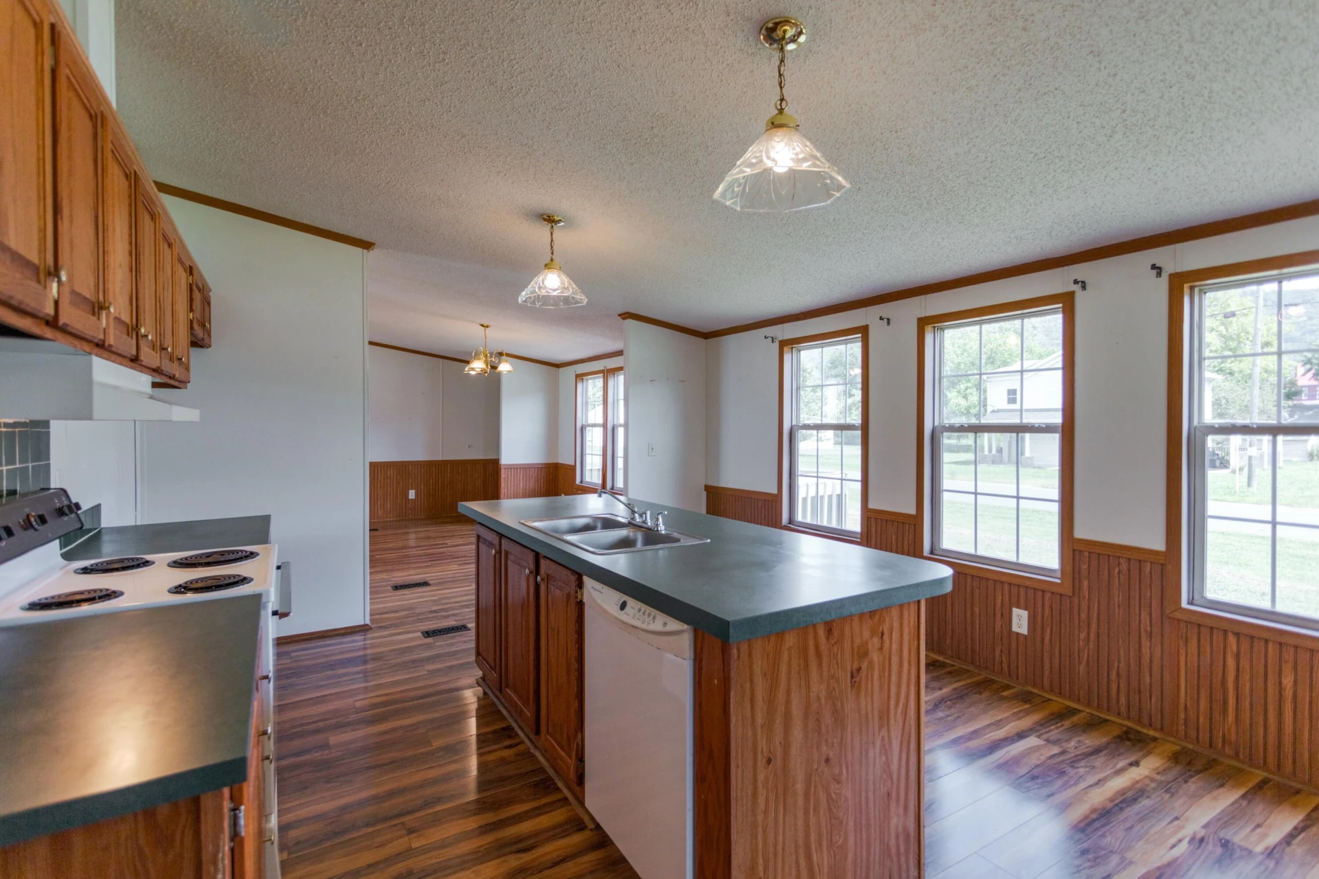 736 Anderson St - Photo 16