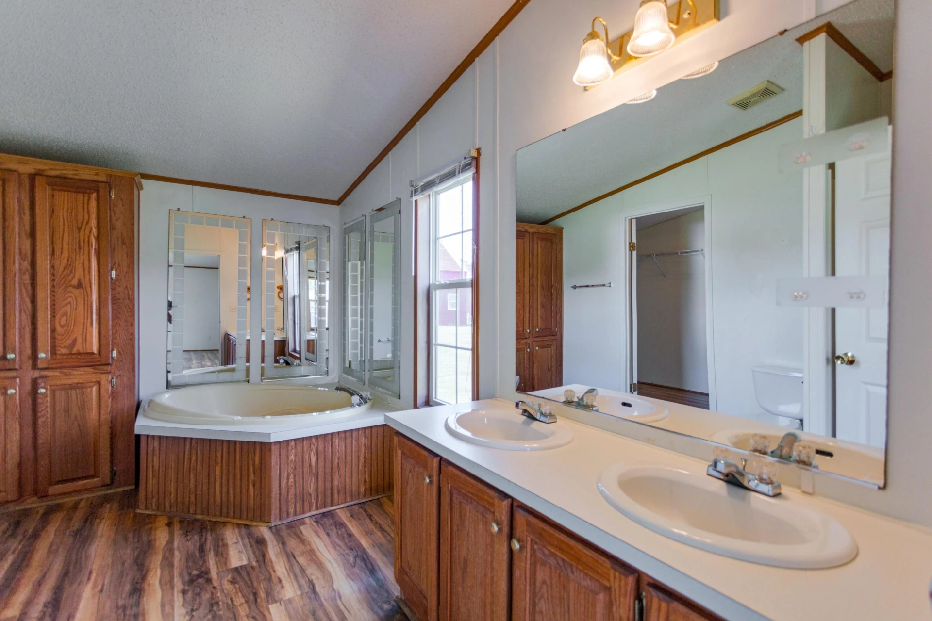 736 Anderson St - Photo 21