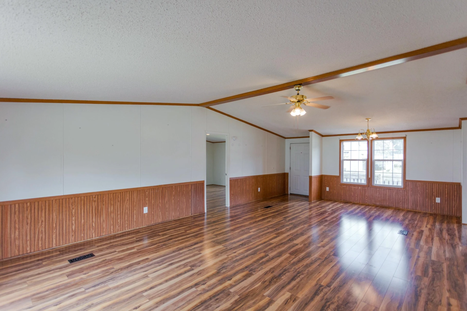 736 Anderson St - Photo 8