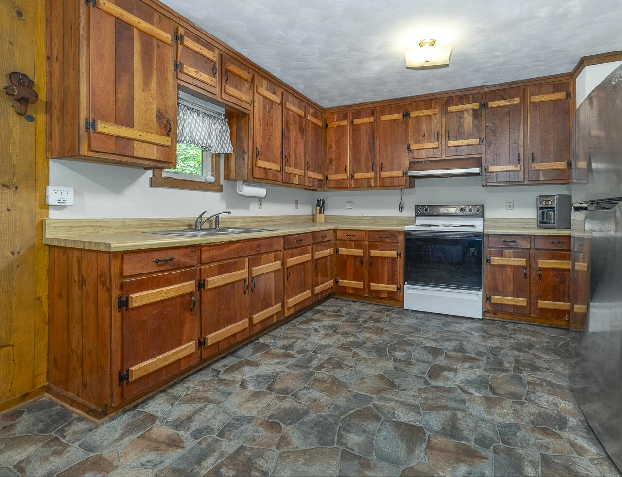 1560 Pedlar River Rd - Photo 10