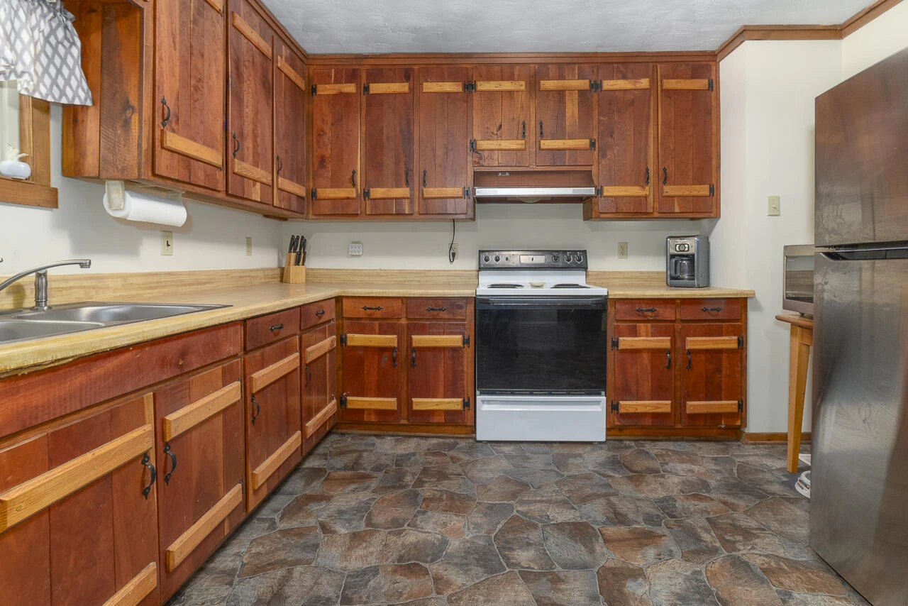 1560 Pedlar River Rd - Photo 11