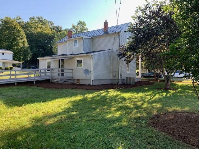 2275 Cedar Ave - Photo 3