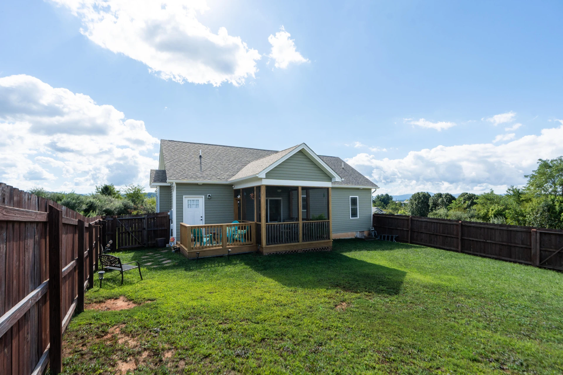290 Thoroughbred Cir - Photo 27