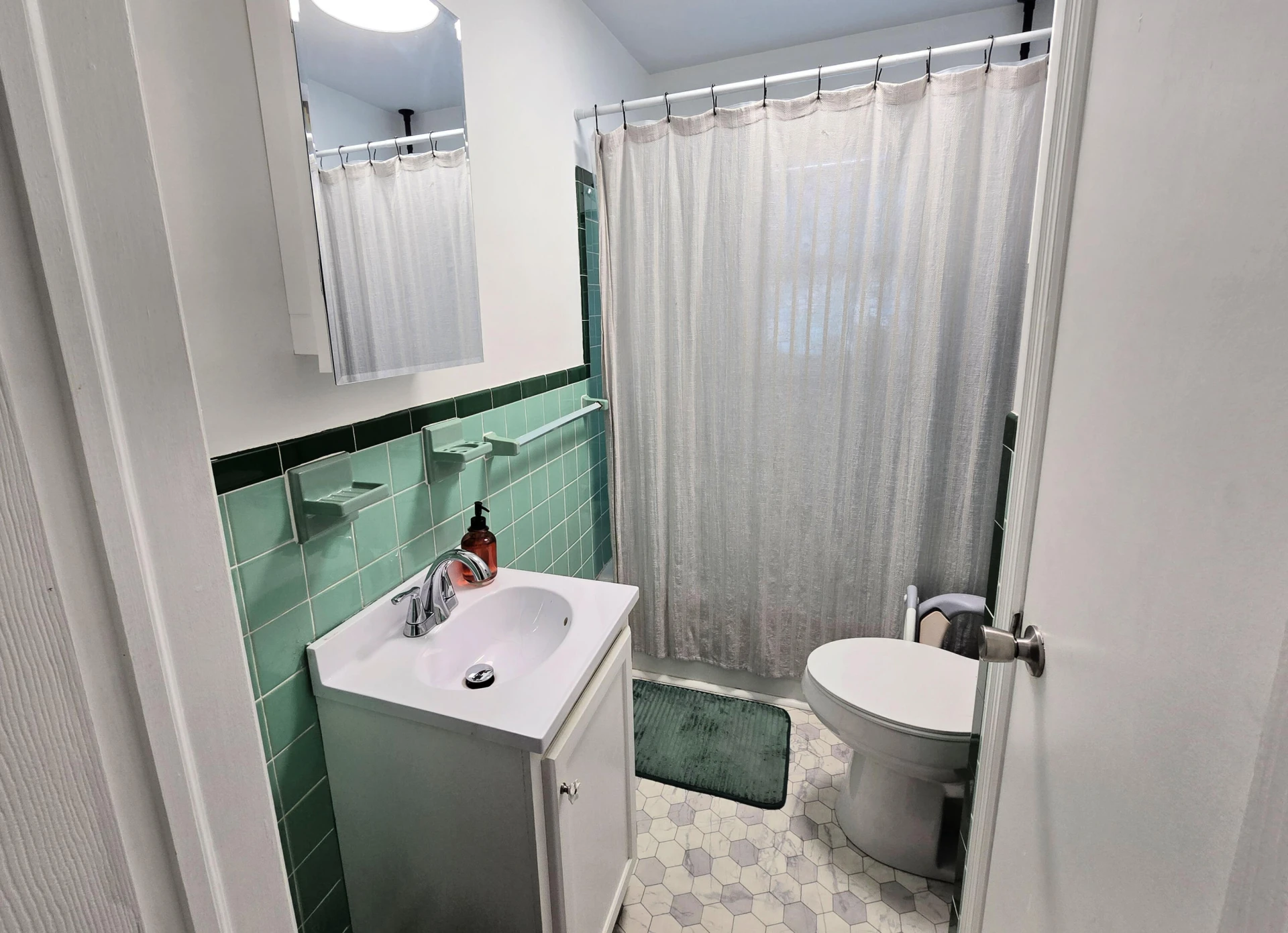 218 Albemarle Ave - Photo 14