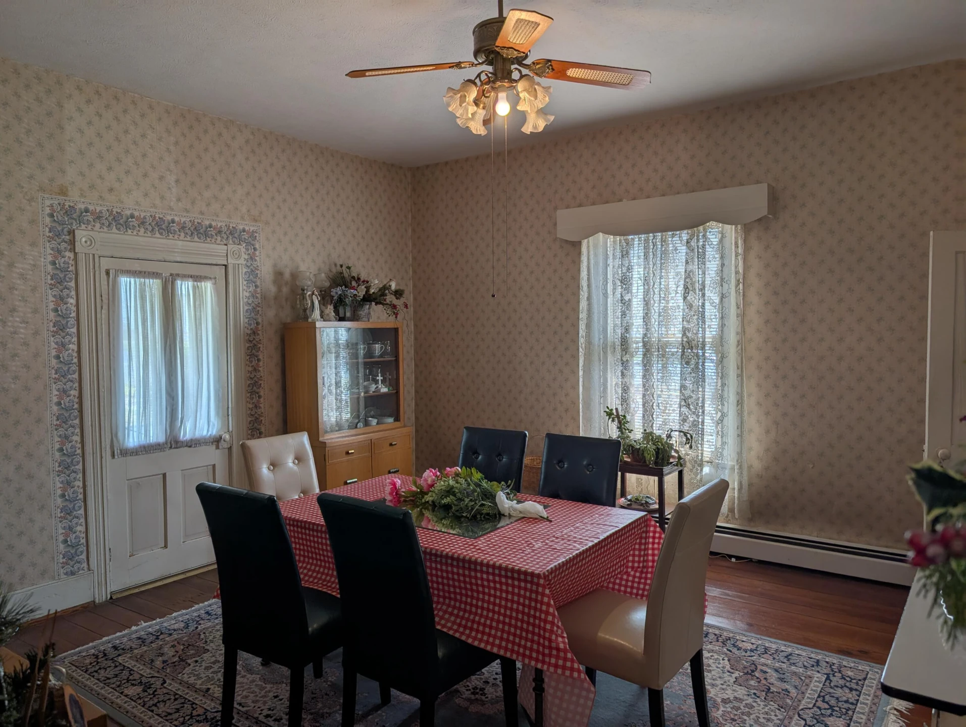 607 E 21 st St - Photo 15
