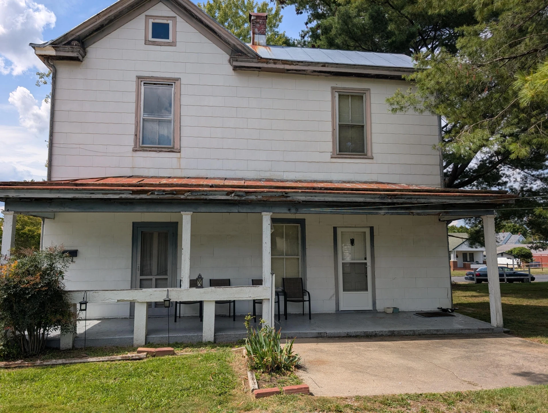 607 E 21 st St - Photo 2