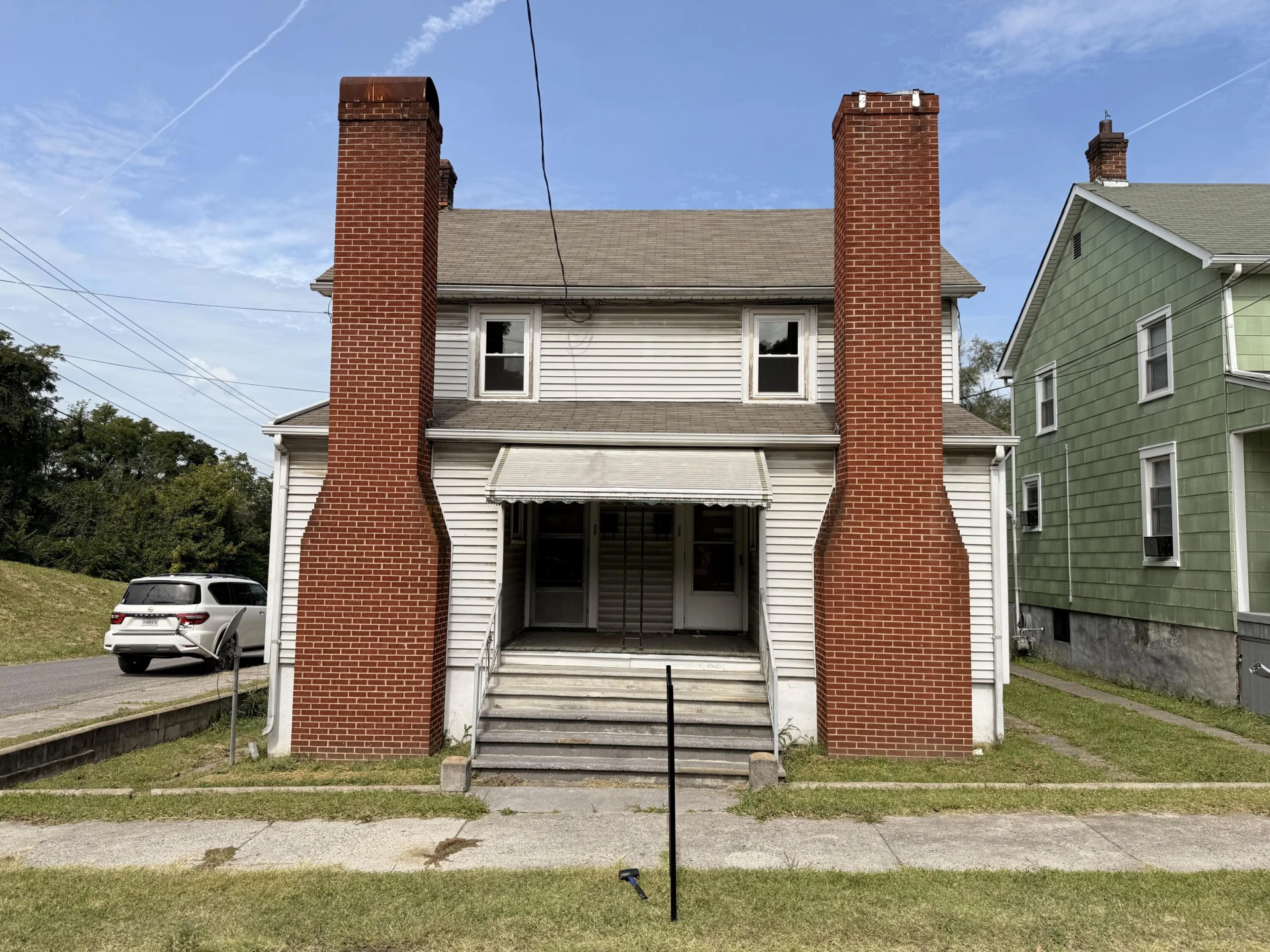 304 & 306 E Hazel St - Photo 2