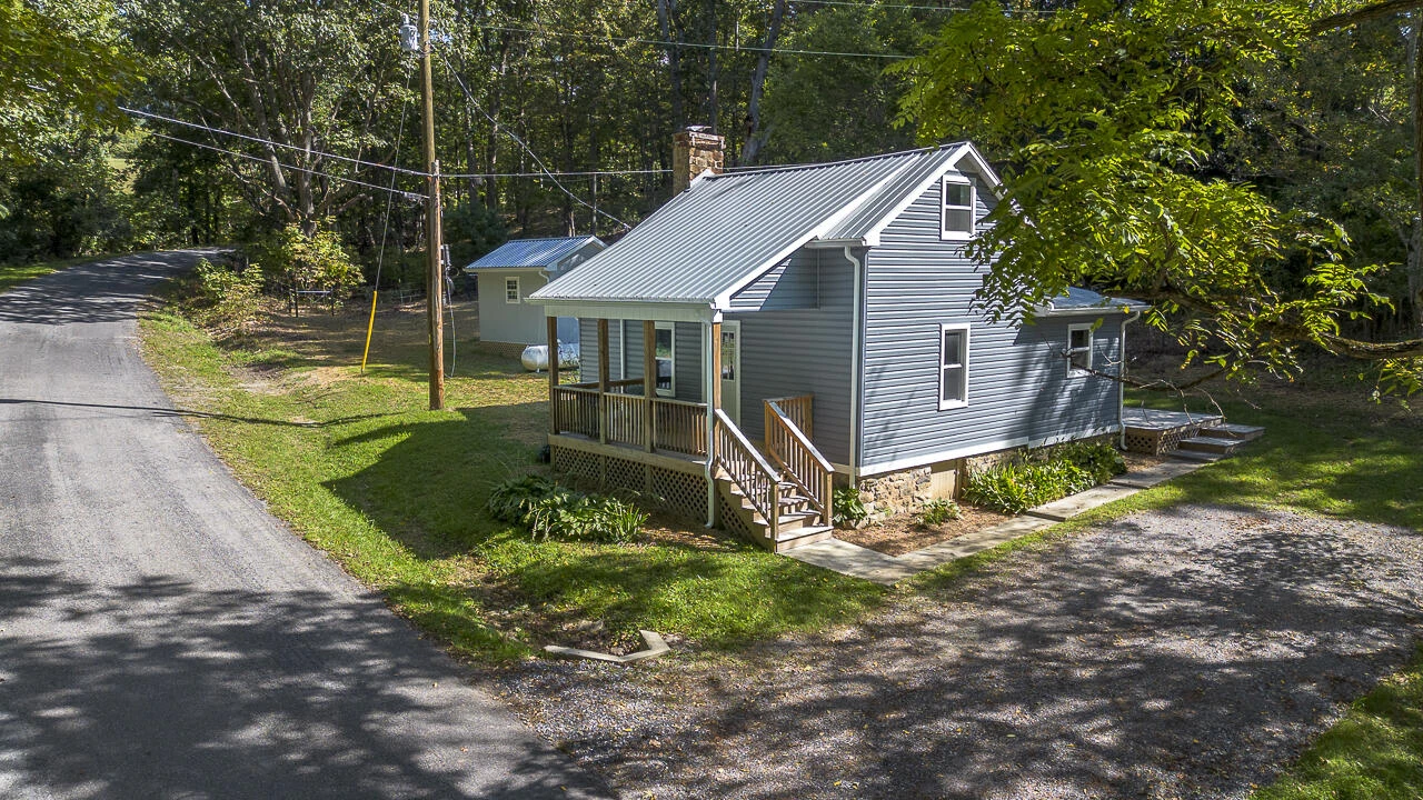 2193 White Rock Rd - Photo 2