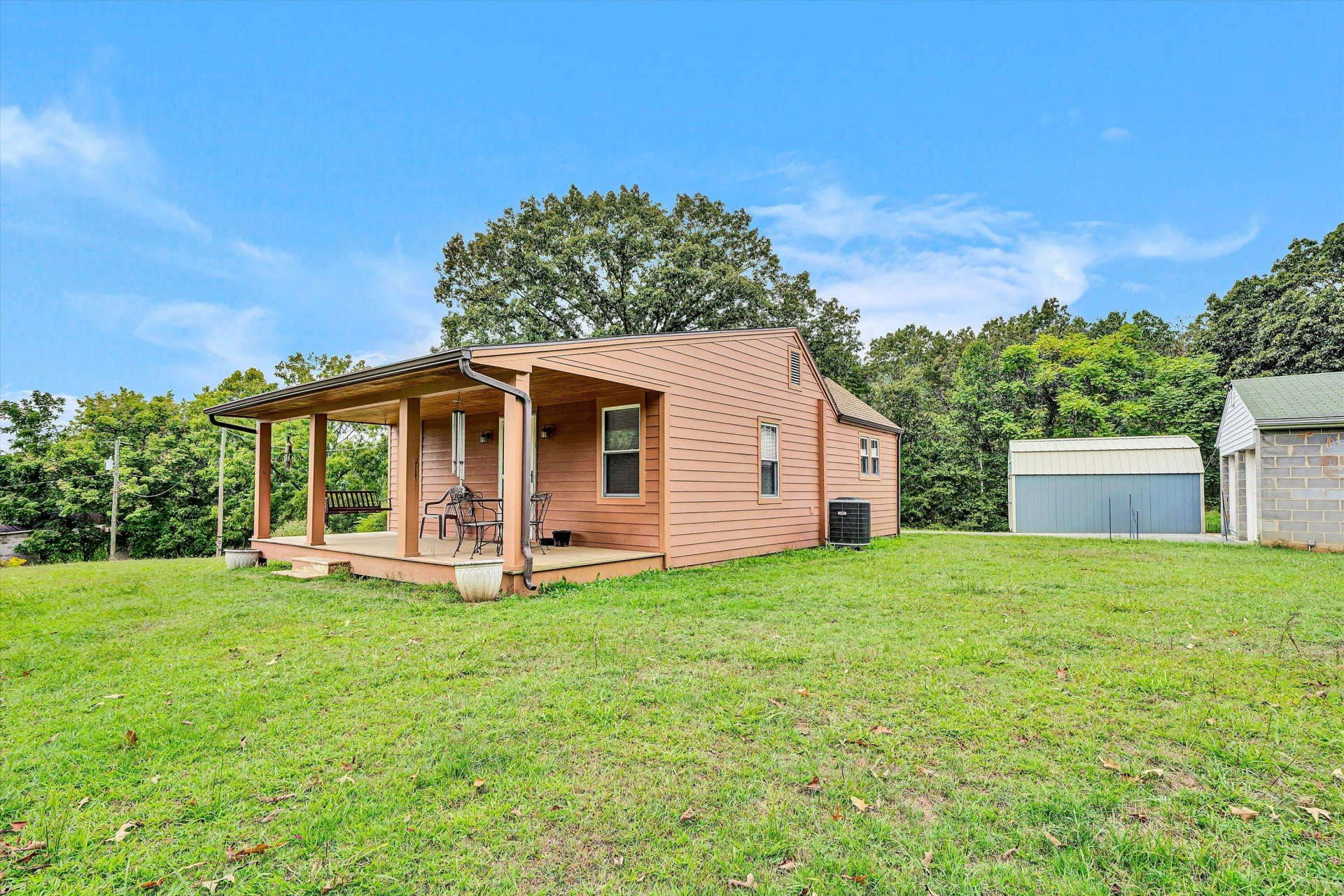 748 Shafer Ln