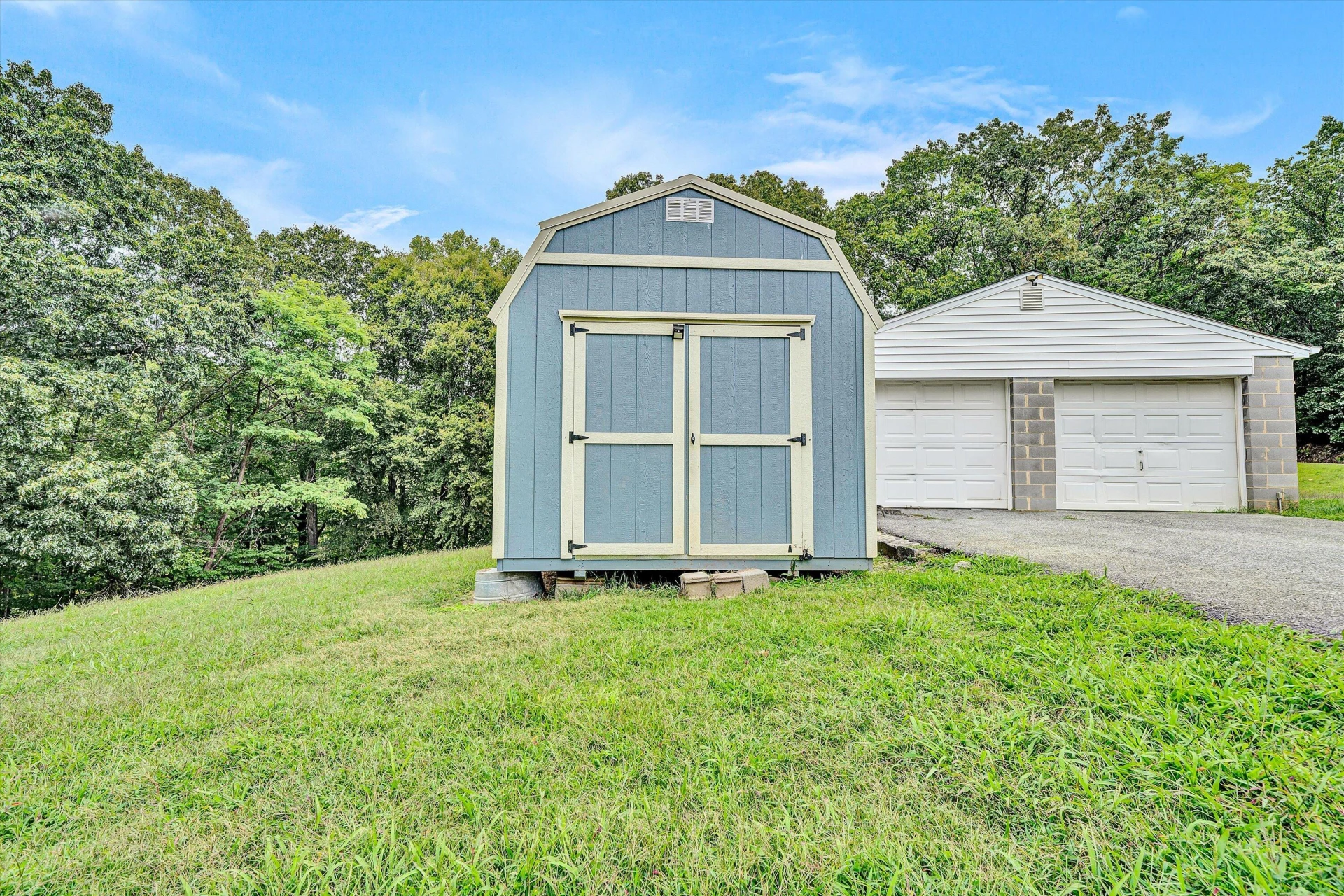 748 Shafer Ln - Photo 37