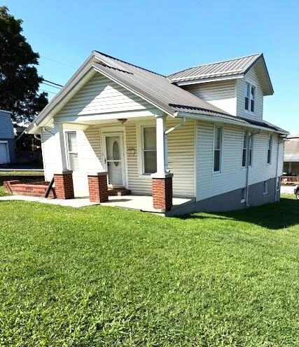 900 N Pocahontas Ave
