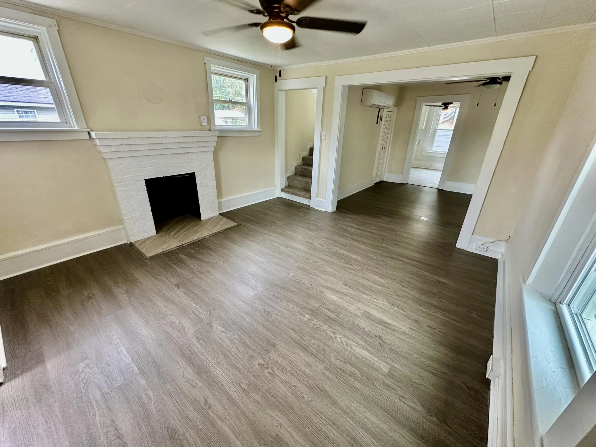 2321 S Lewis Ave - Photo 7