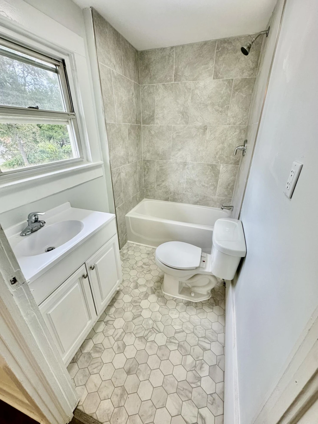 2321 S Lewis Ave - Photo 9