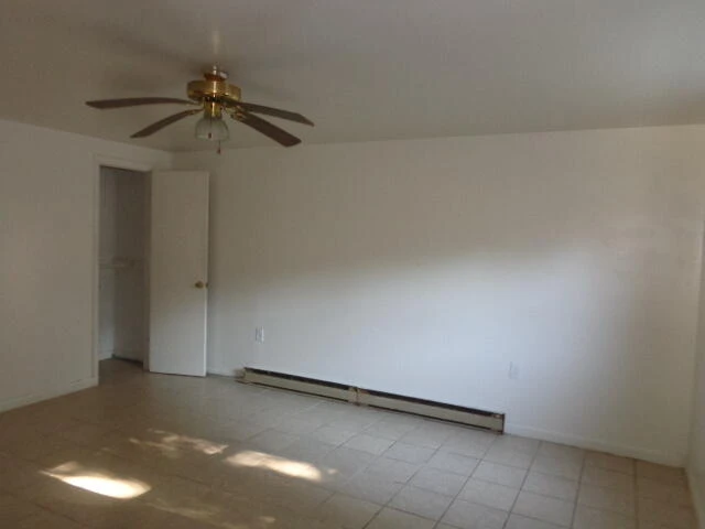213 E 35th St - Photo 19