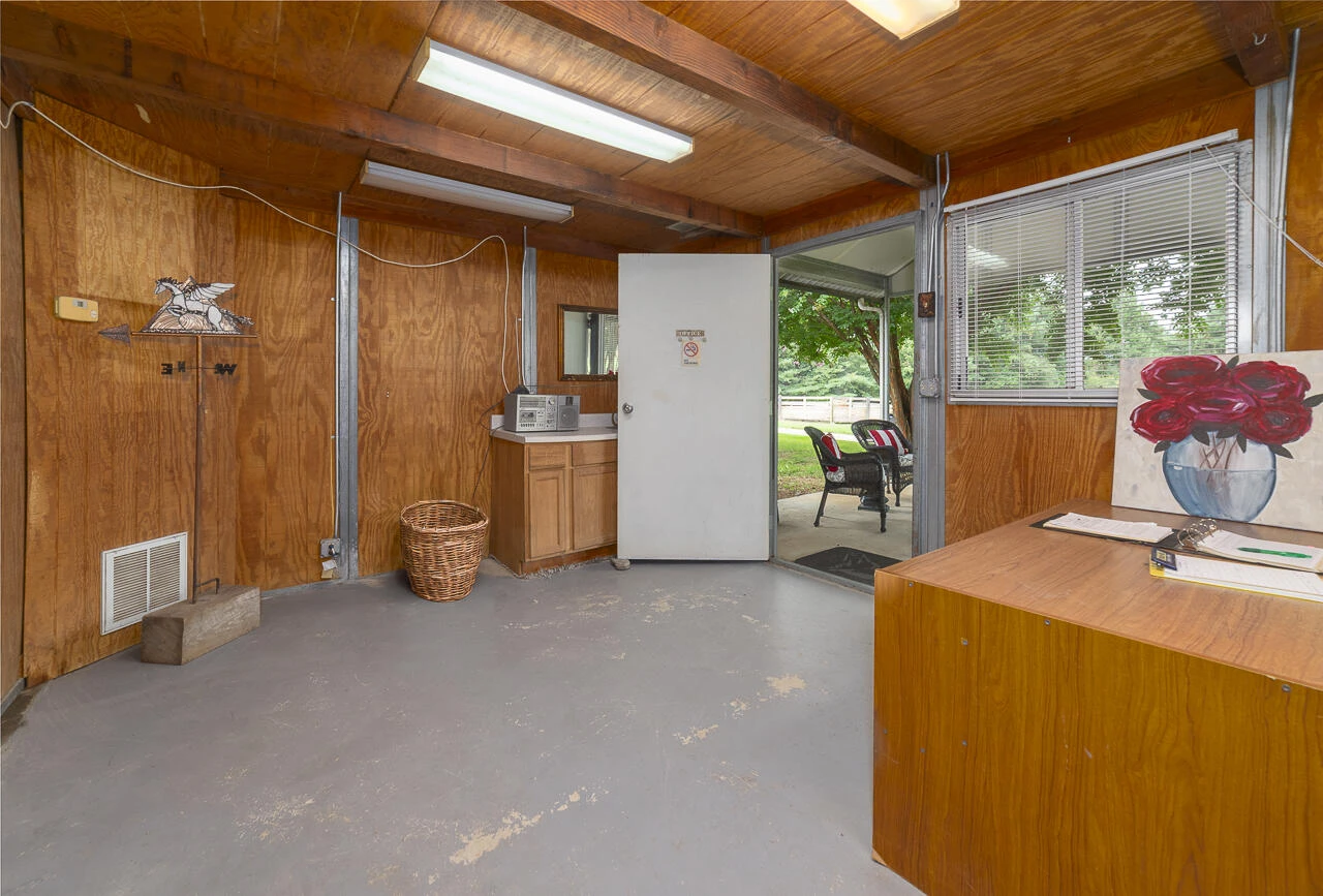 9195 Springwood Rd - Photo 48